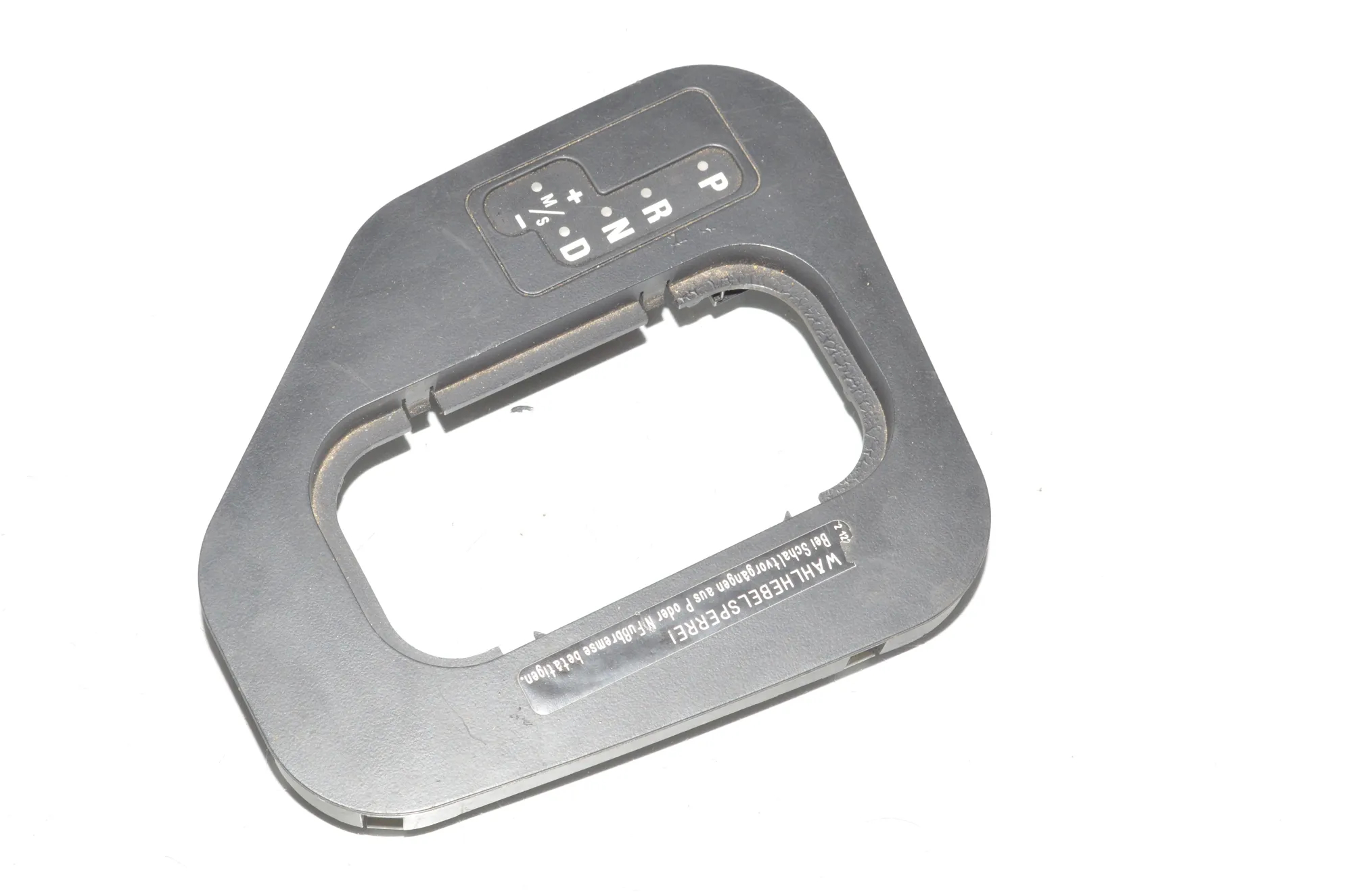 Gear Shifting Level Plastic Trim – OEM 8221525 · BMW 5 (E39) BMW 5 (E39) 520 i 2001 – 2