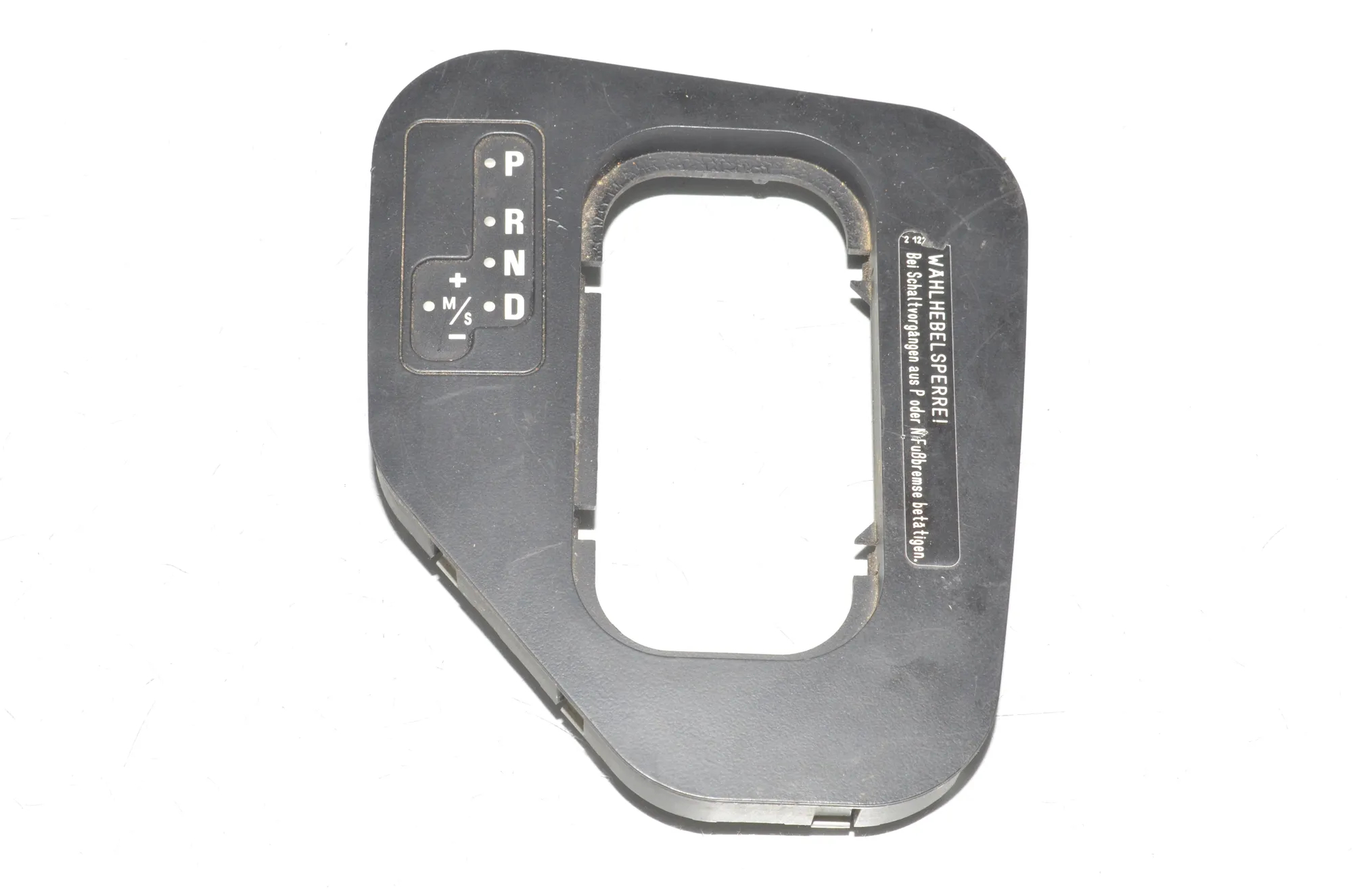Gear Shifting Level Plastic Trim – OEM 8221525 · BMW 5 (E39) BMW 5 (E39) 520 i 2001