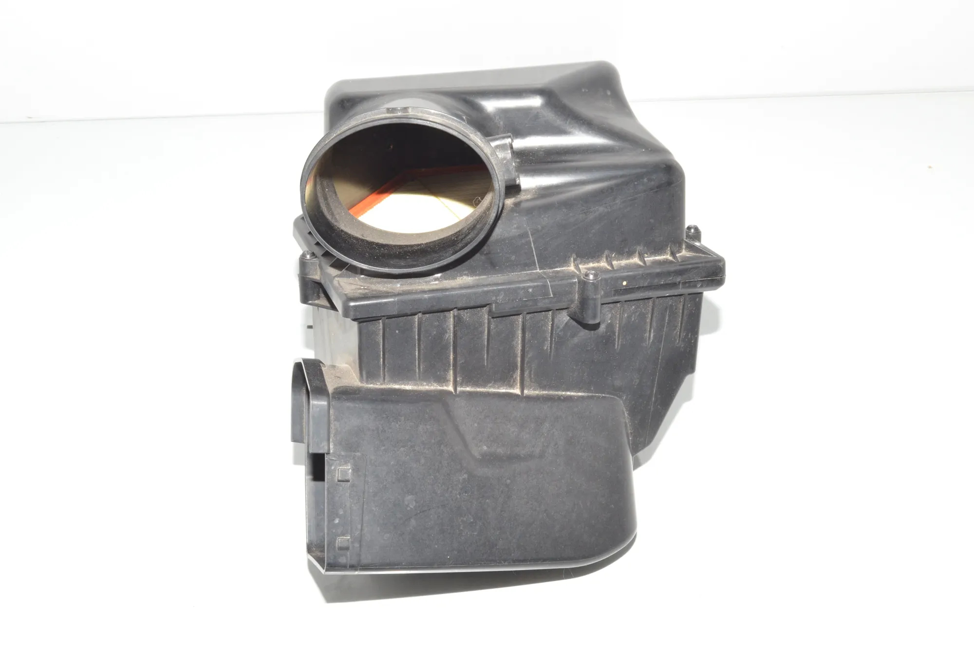 Air Filter Box – OEM 13718575714 · BMW X5 (G05) BMW X5 (G05) xDrive M 50 d 2018 – 3