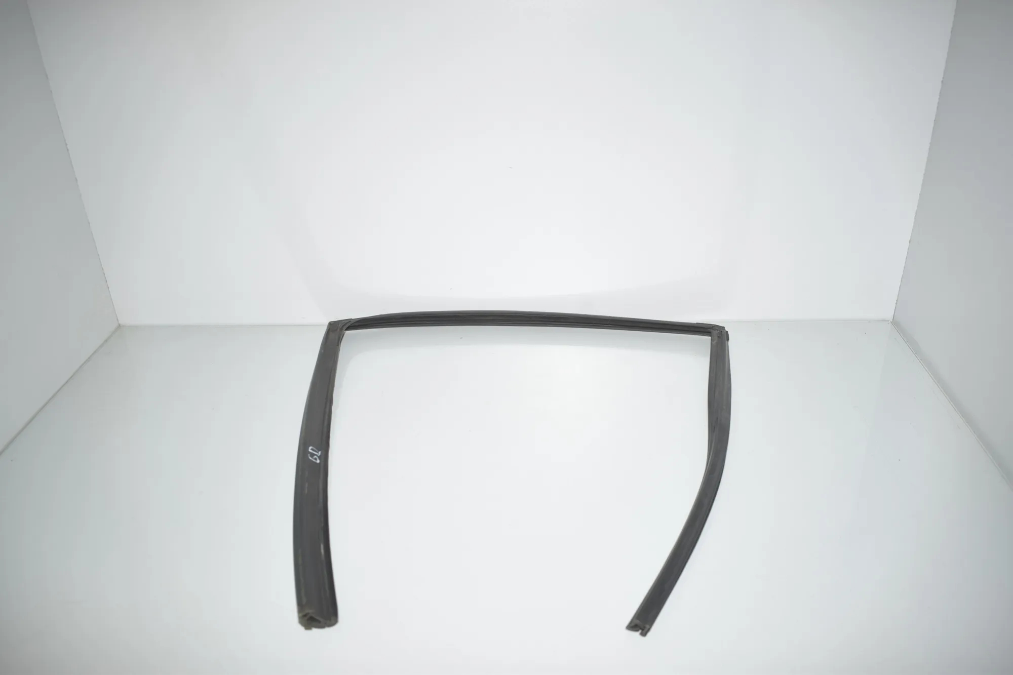 Rear Right Door Rubber Seal – OEM 7182298 · BMW 5 (F10) 535 d xDrive 2014