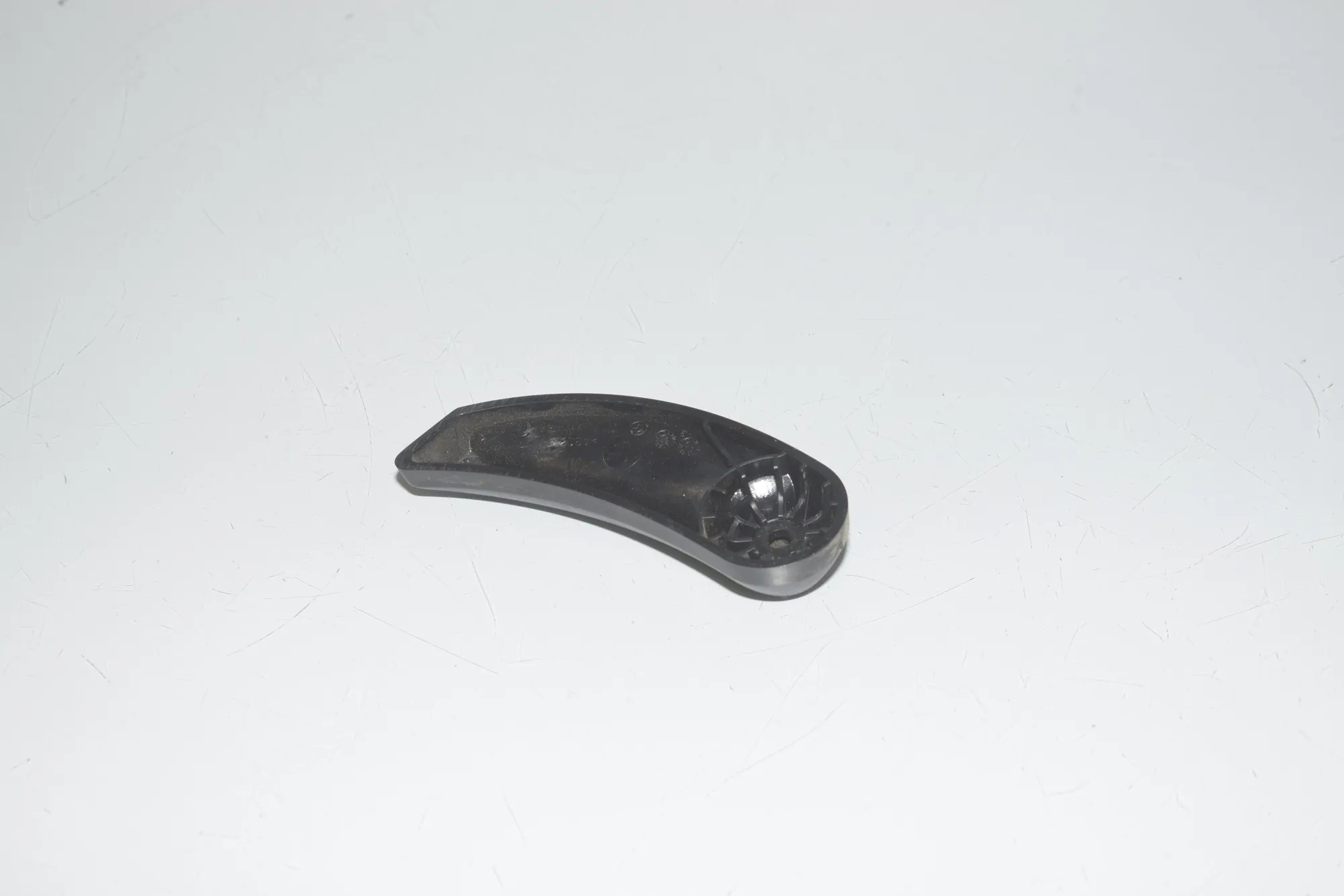 Bonnet Release Handle – OEM 9113984 · BMW 5 (F10) 535 d xDrive 2014 – 4