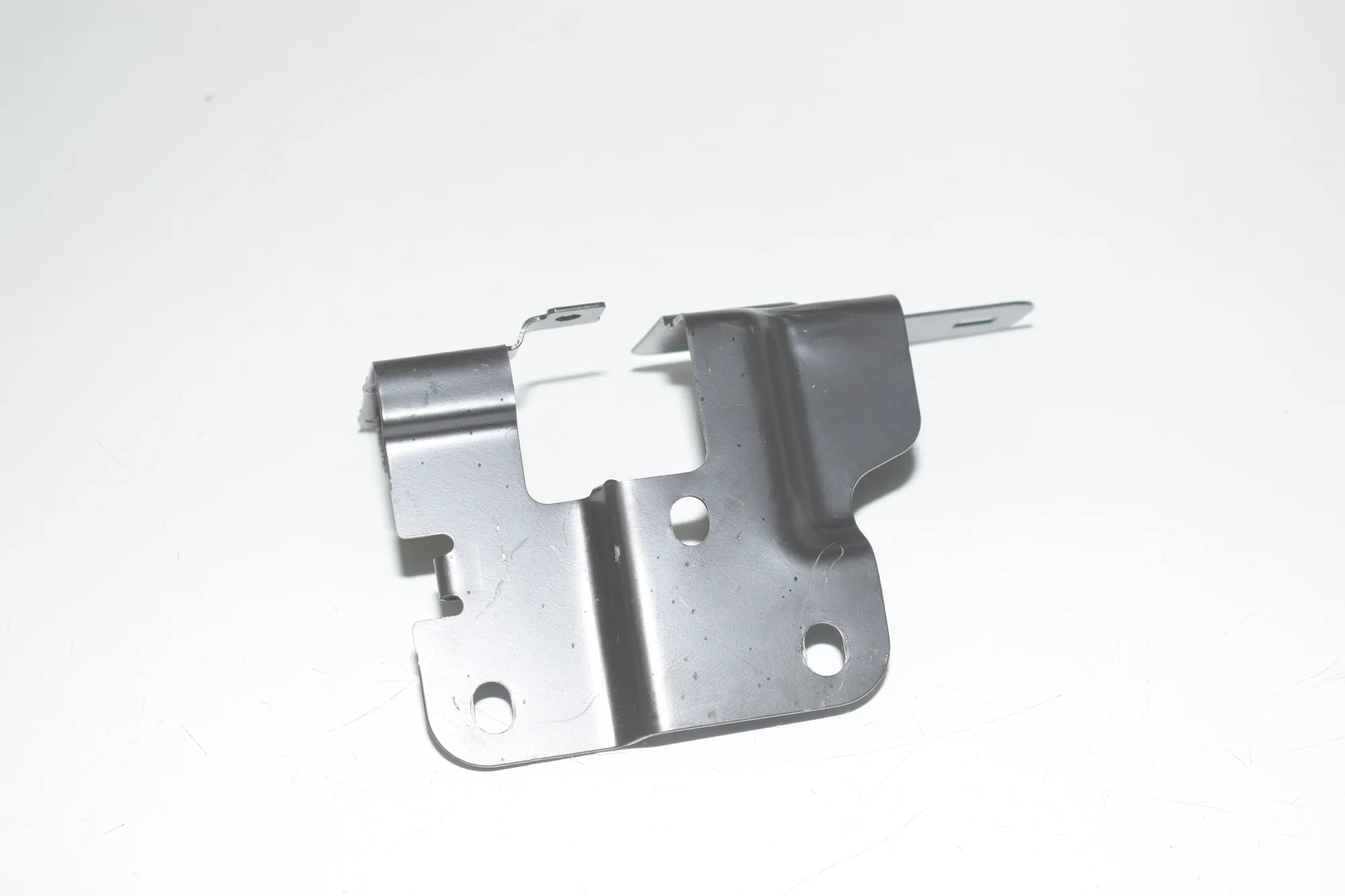 Bracket – OEM 7318719 · BMW 5 (F10) 535 d xDrive 2014 – 4
