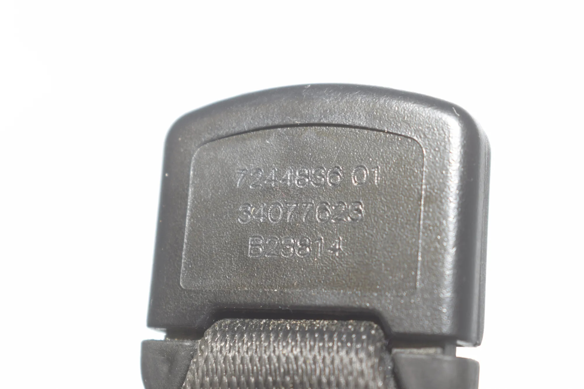 Rear Middle Seat Buckle – OEM 7244836 · BMW 5 (F10) 535 d xDrive 2014 – 4