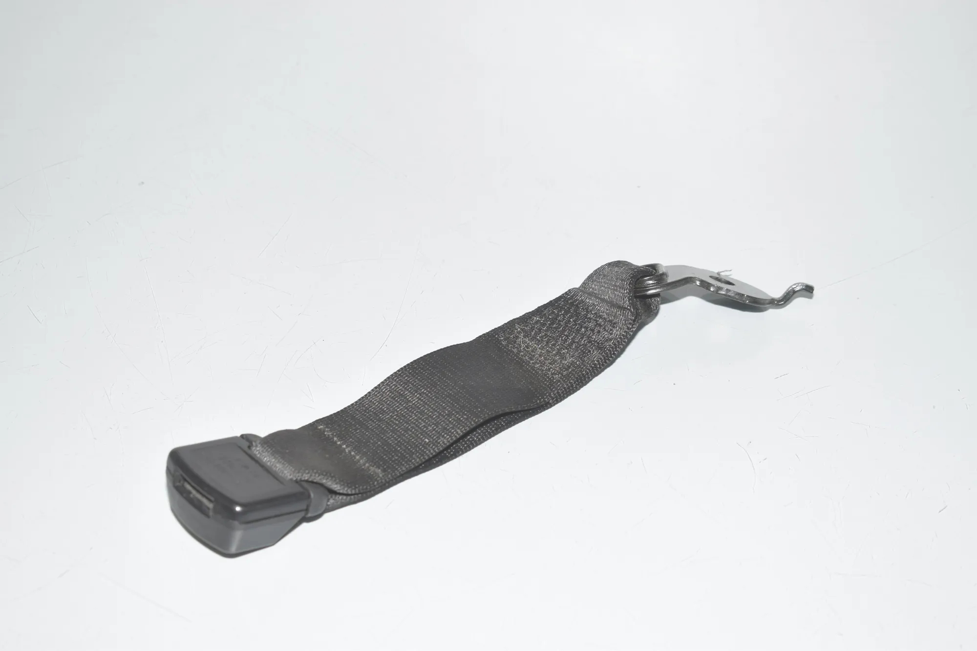 Rear Middle Seat Buckle – OEM 7244836 · BMW 5 (F10) 535 d xDrive 2014 – 2
