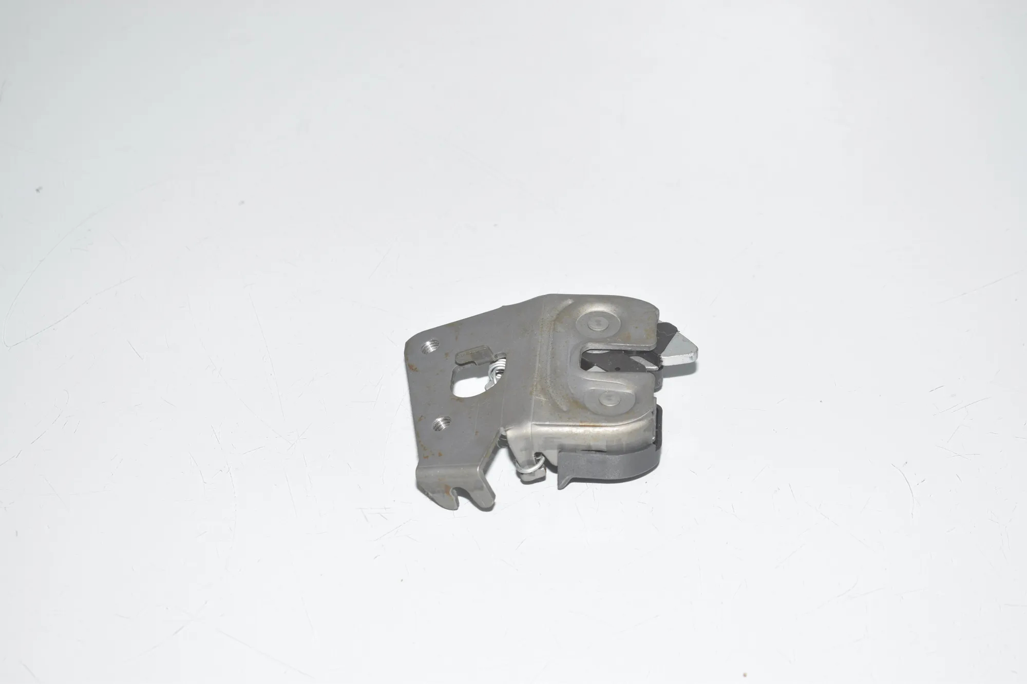 Rear Seat Backrest Lock – OEM 7112863 · BMW 5 (F10) 535 d xDrive 2014 – 2