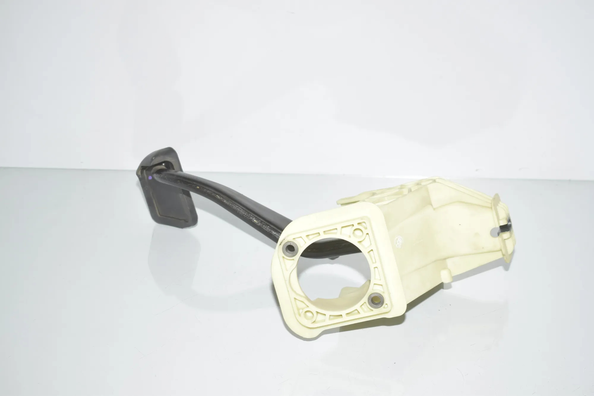Brake Pedal – OEM 6782665 · BMW 5 (F10) 535 d xDrive 2014 – 4