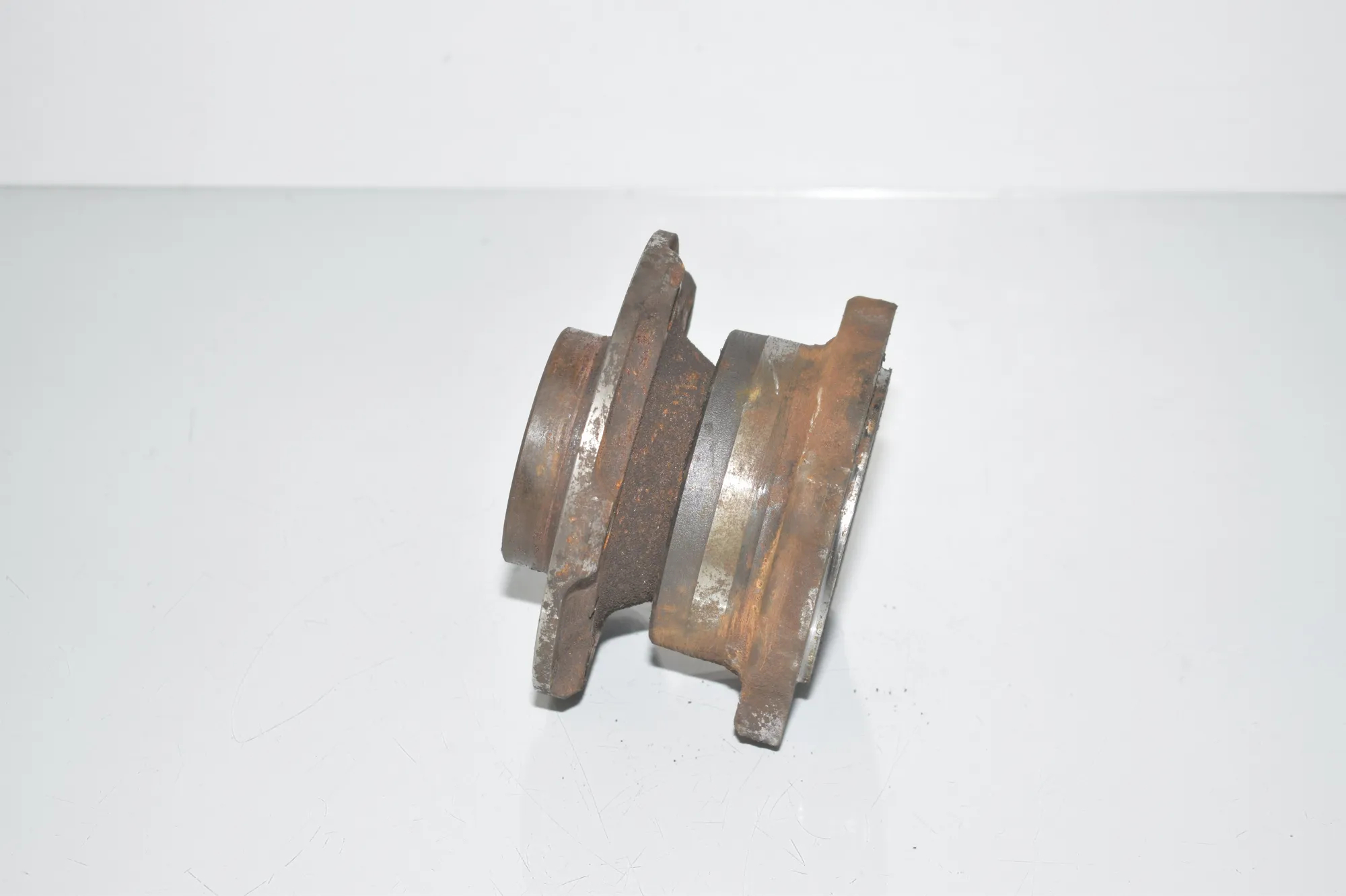 Rear Right Wheel Bearing – OEM 6867811 · BMW X5 (E70) M 50 d 2013 – 3