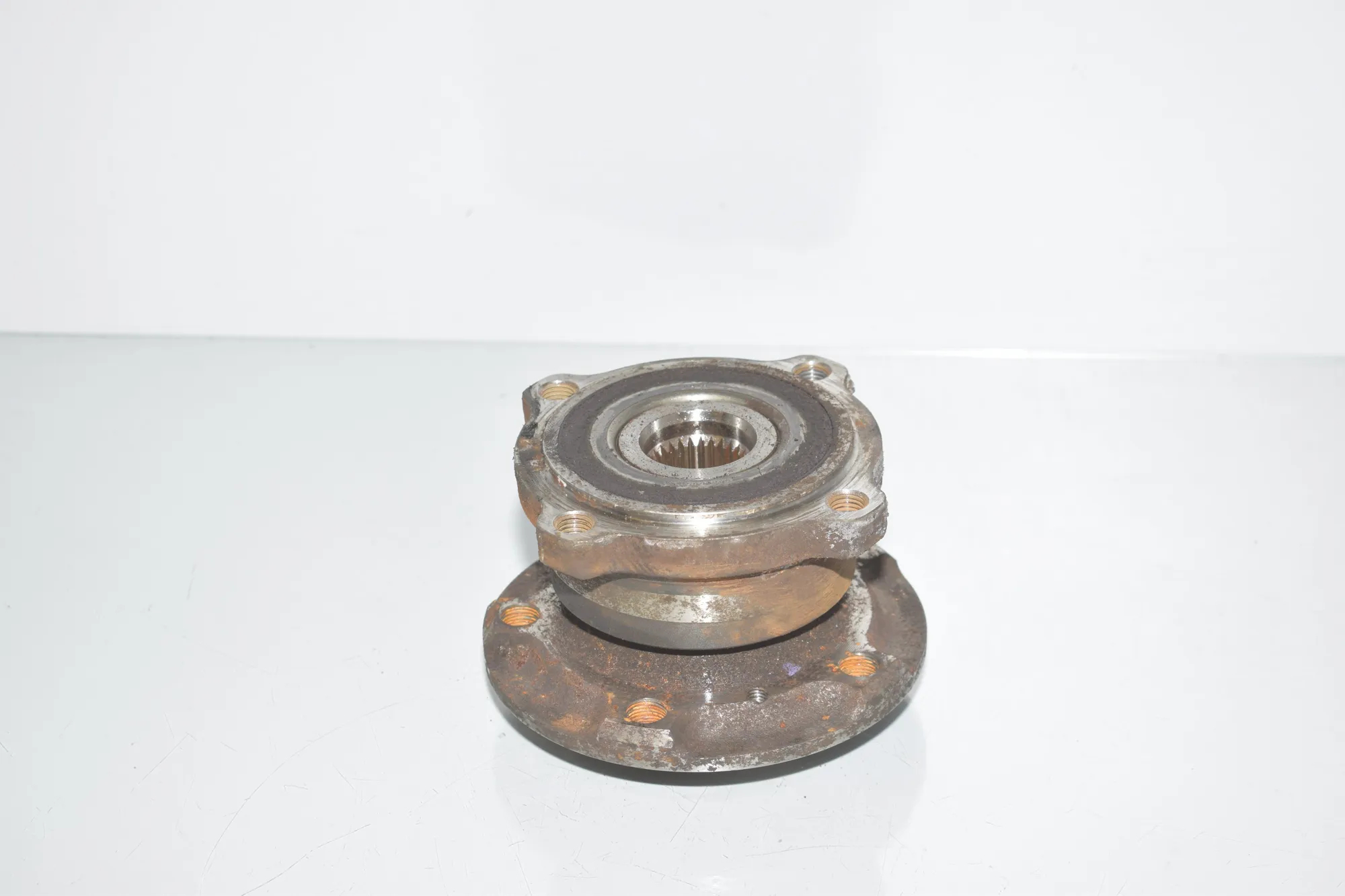 Rear Right Wheel Bearing – OEM 6867811 · BMW X5 (E70) M 50 d 2013 – 4