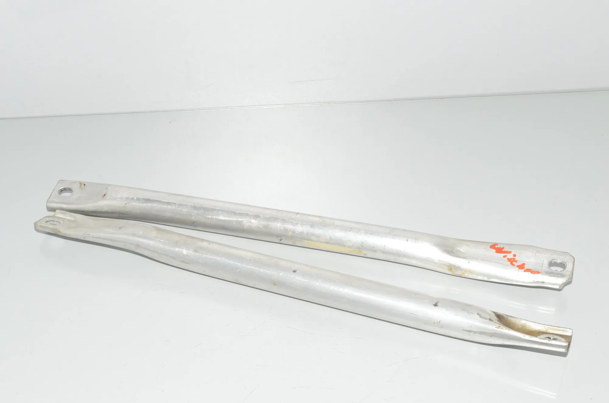 Other Engine Compartment Parts – OEM 7180315 · BMW 5 (F10) 530 d 2013 – 2