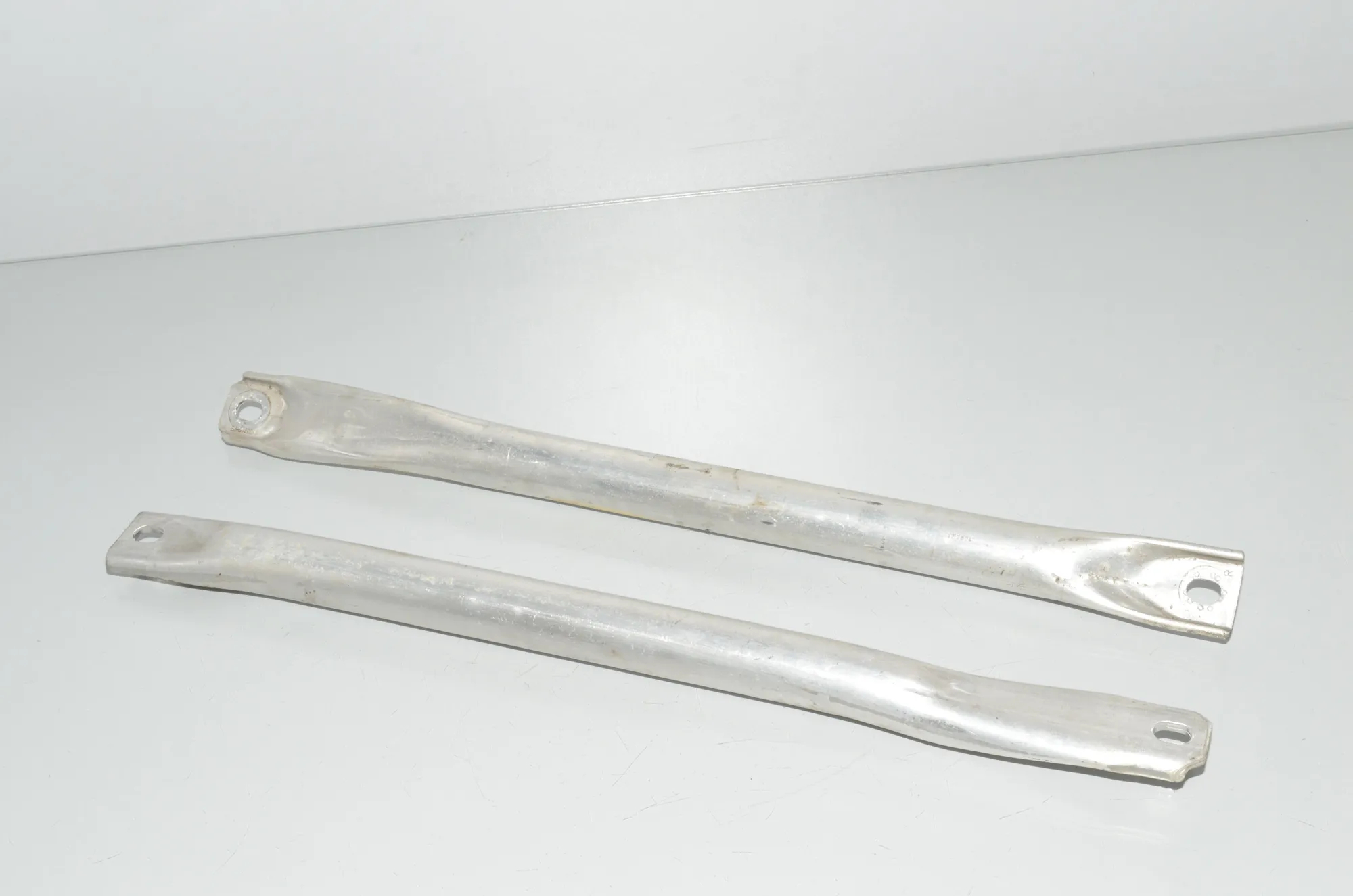 Other Engine Compartment Parts – OEM 7180315 · BMW 5 (F10) 530 d 2013