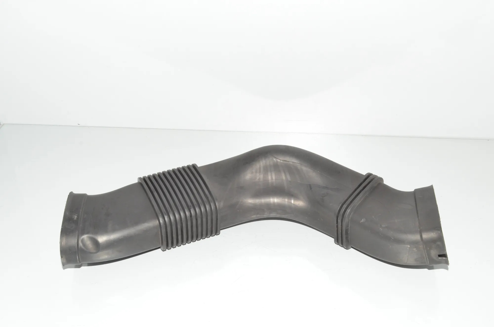 Air Intake Tube – OEM 8513454 · BMW 5 (F10) 530 d 2013