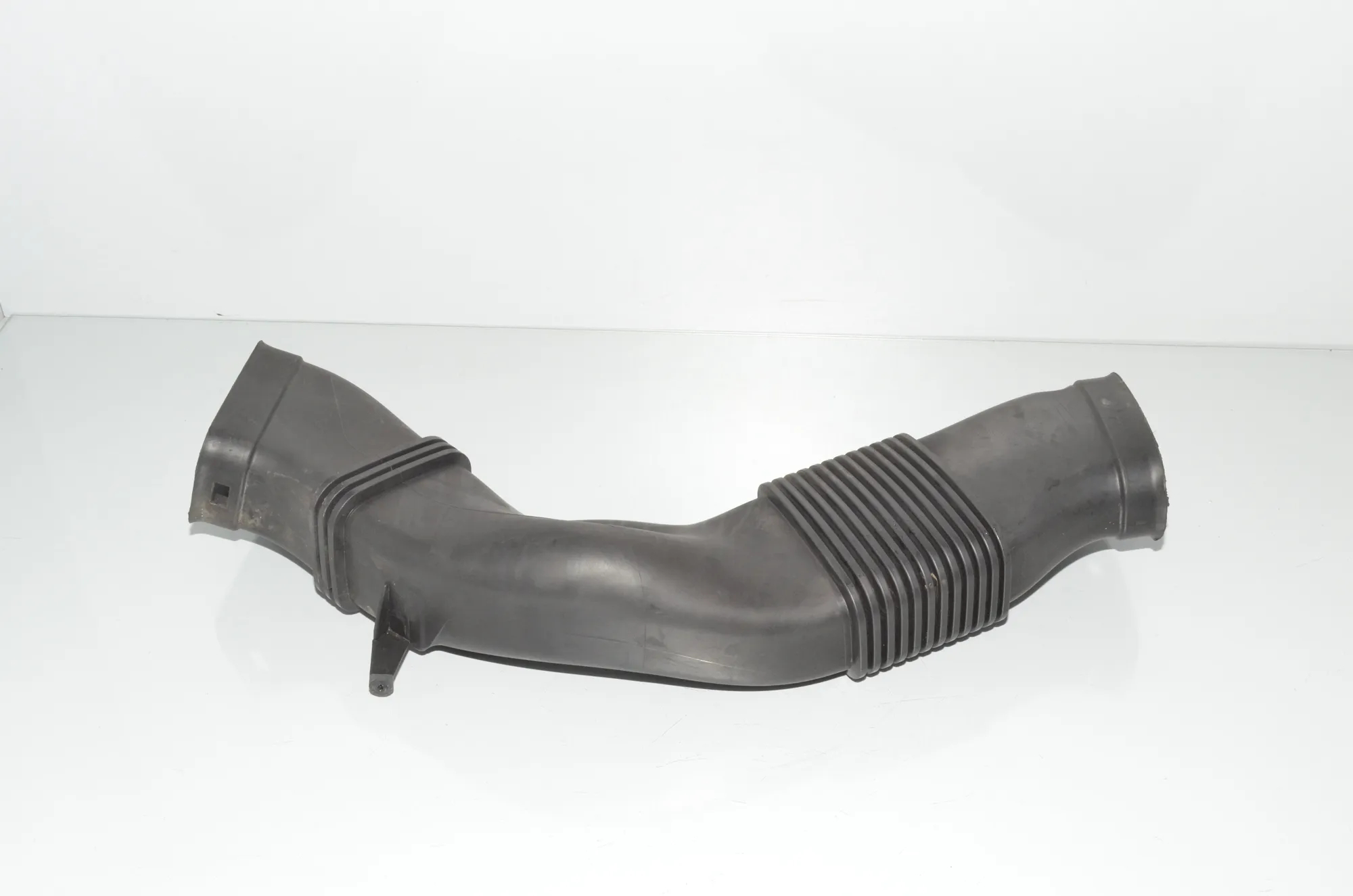 Air Intake Tube – OEM 8513454 · BMW 5 (F10) 530 d 2013 – 4