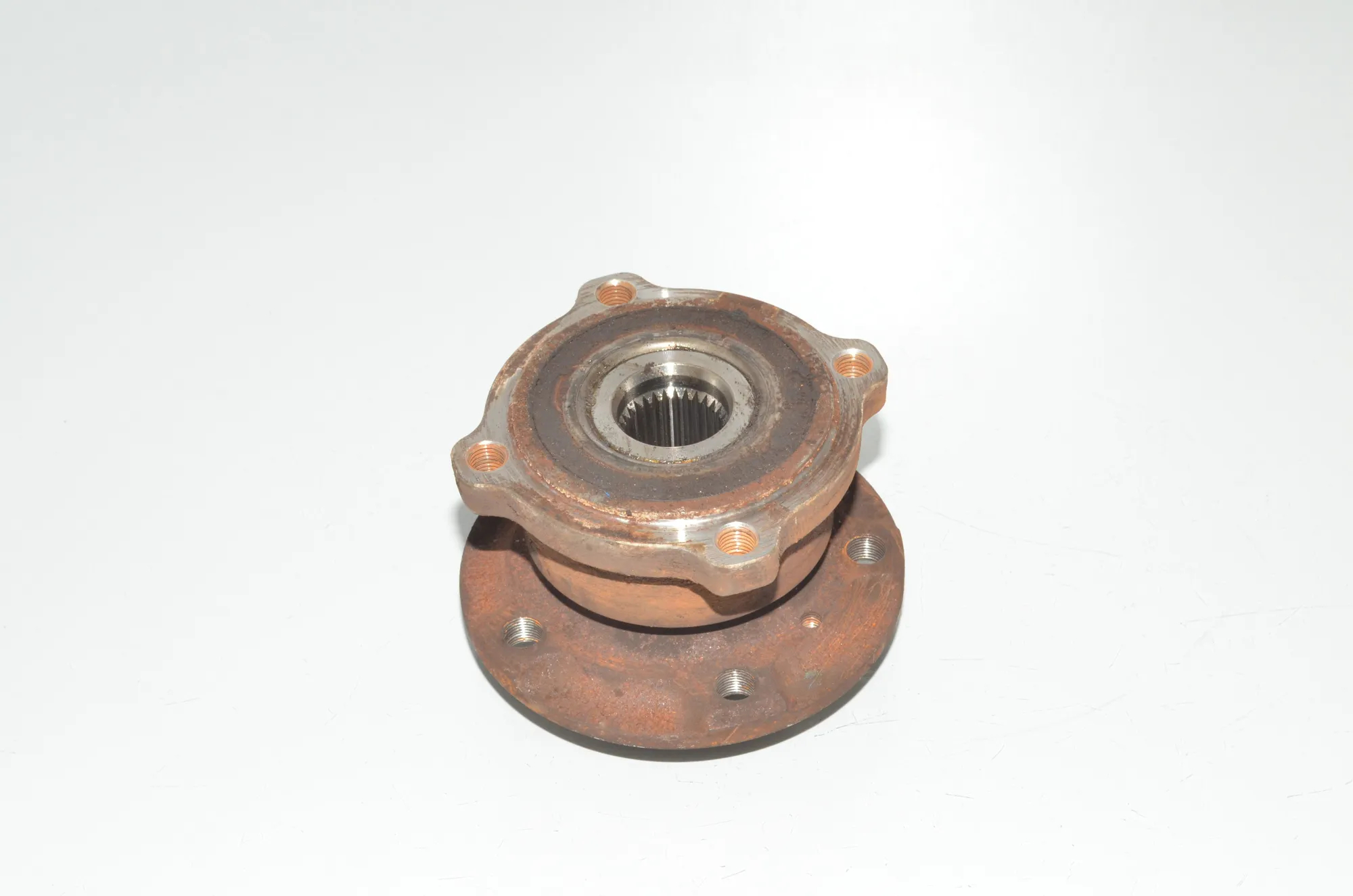 Rear Left Wheel Bearing – OEM 6867811 · BMW X6 (F16, F86) M 50 d 2016 – 4