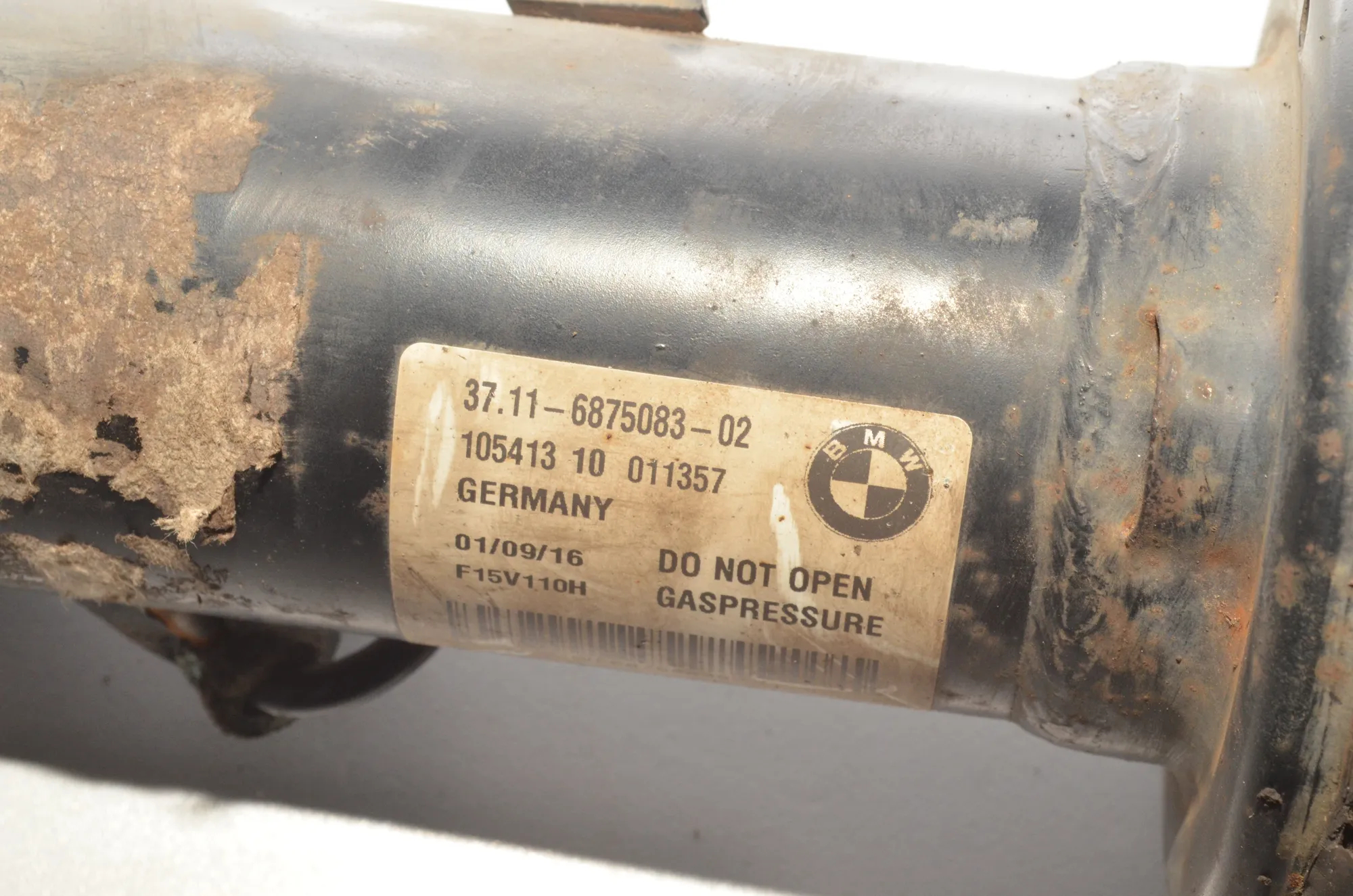Front Left Shock Absorber – OEM 6875083 · BMW X6 (F16, F86) M 50 d 2016 – 5