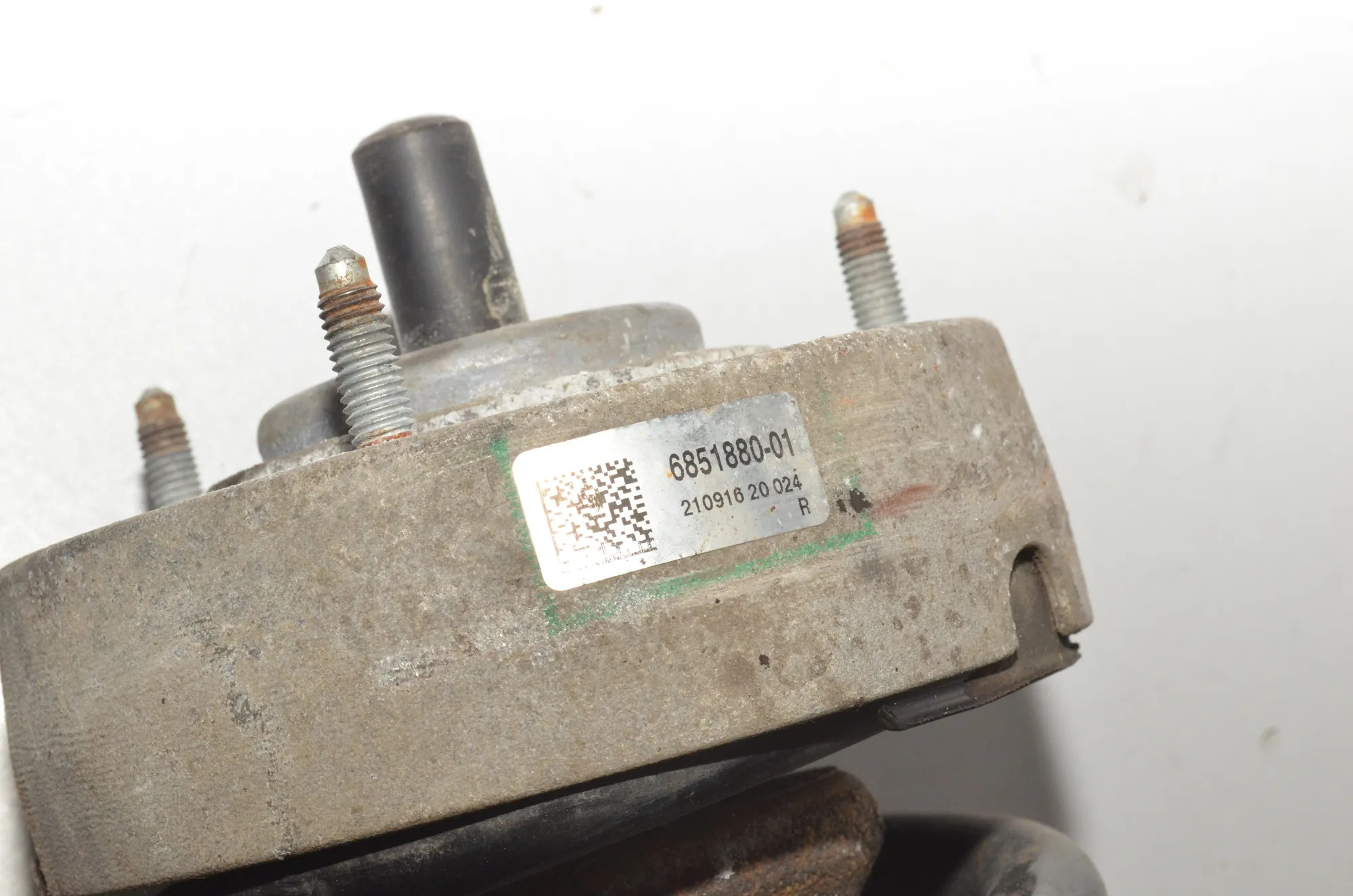 Front Left Shock Absorber – OEM 6875083 · BMW X6 (F16, F86) M 50 d 2016 – 6