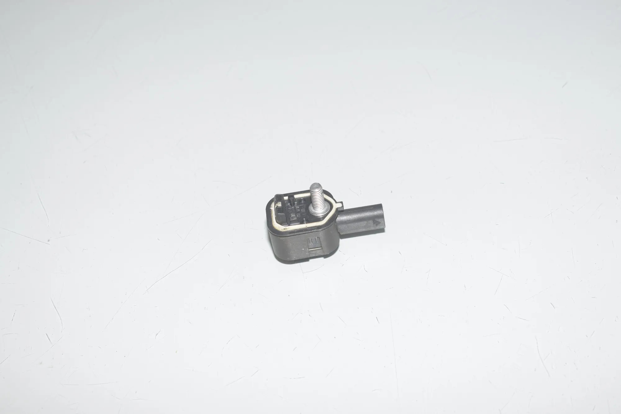 Left Side Impact Sensor – OEM 9224178 · BMW 5 (F10) 530 d 2013 – 3