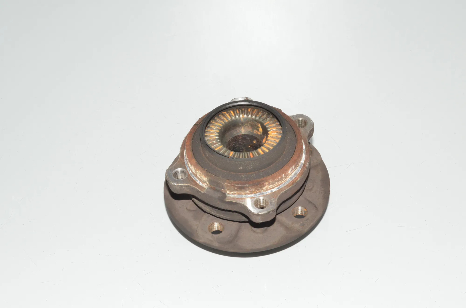 Front Right Wheel Bearing – OEM 6868480 · BMW 5 (F10) 535 d xDrive 2014 – 3