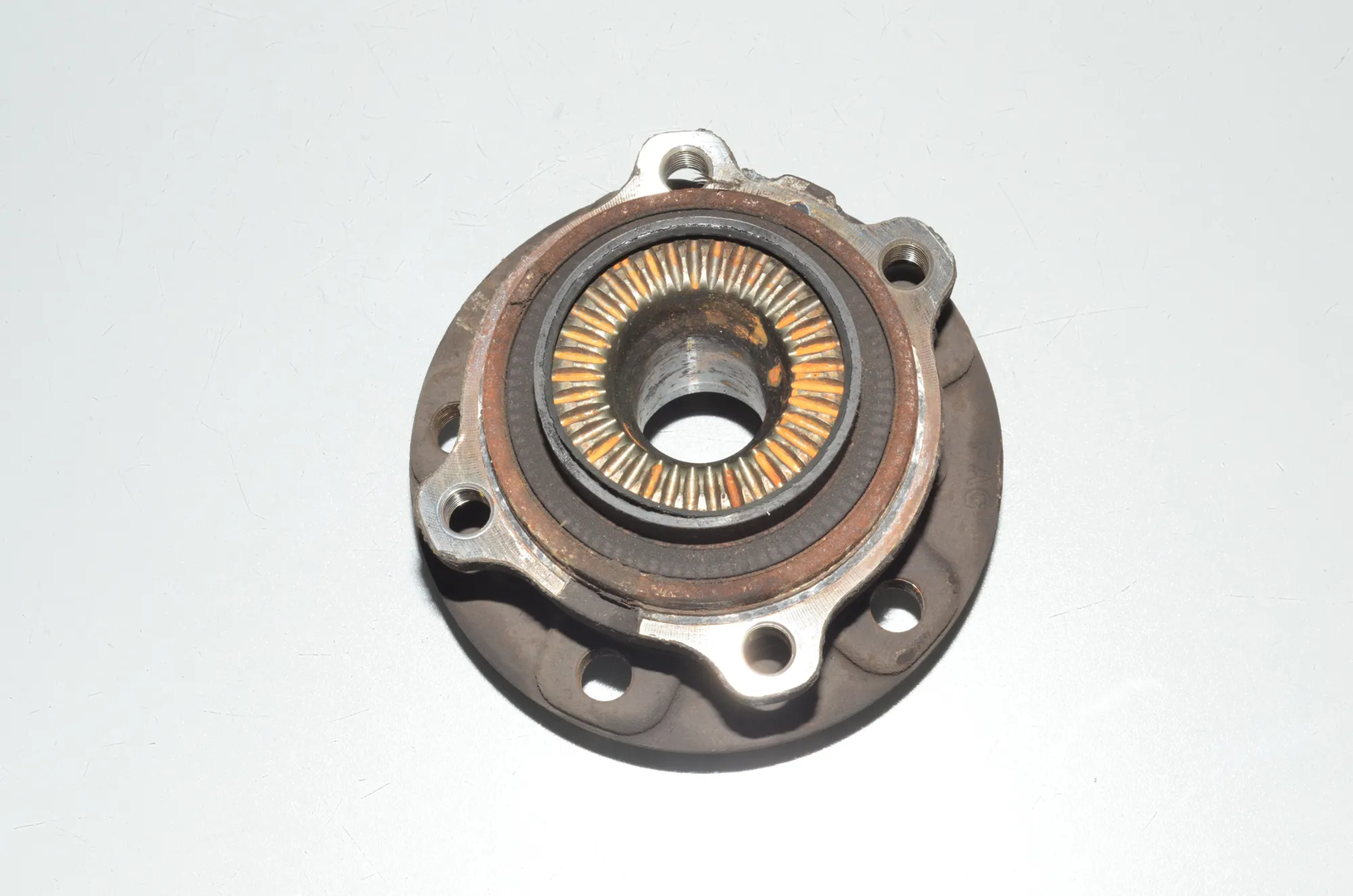 Front Right Wheel Bearing – OEM 6868480 · BMW 5 (F10) 535 d xDrive 2014 – 4