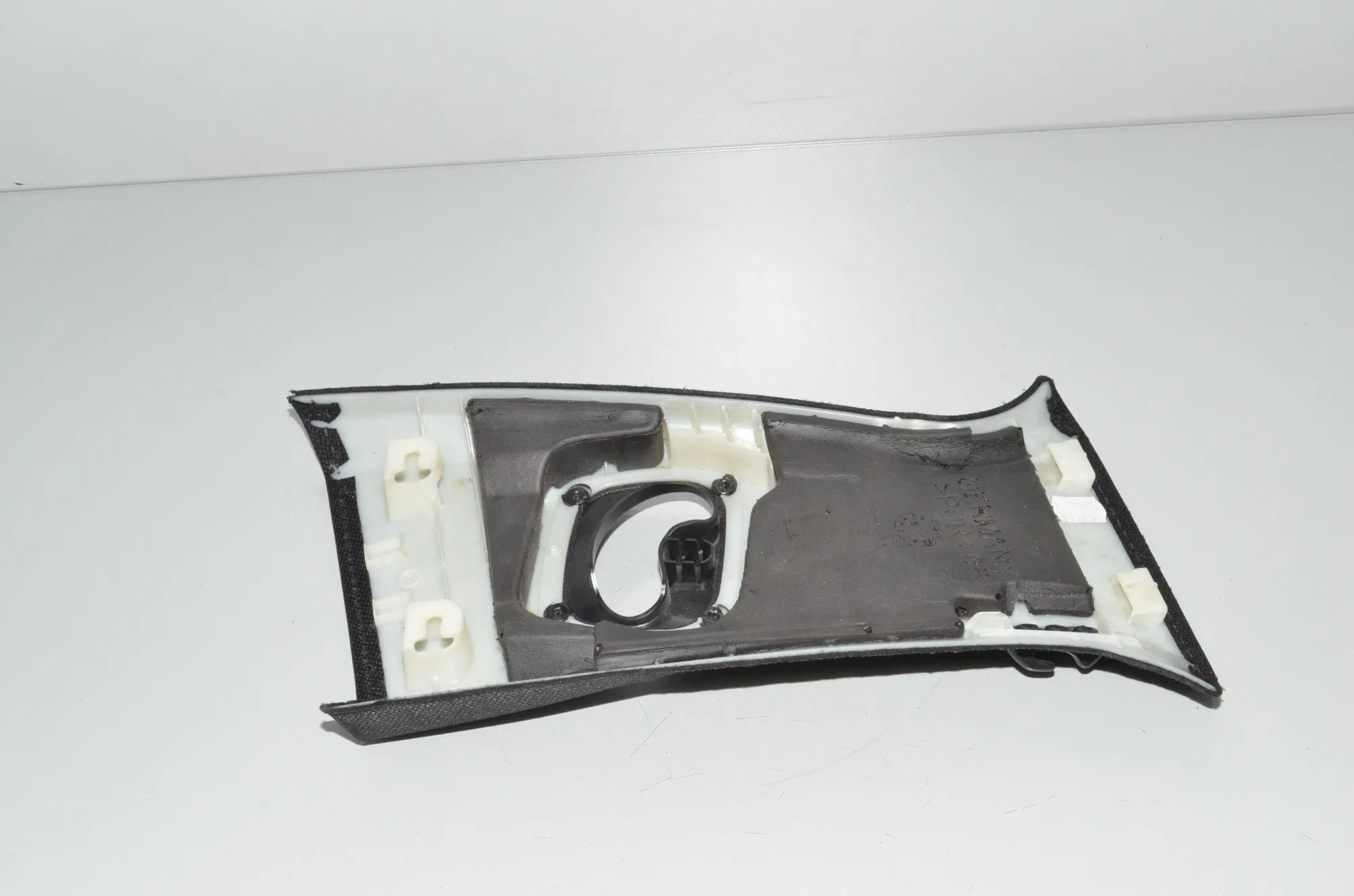 Left Side B Pillar Trim – OEM 8060009 · BMW 5 (F10) 530 d 2013 – 5