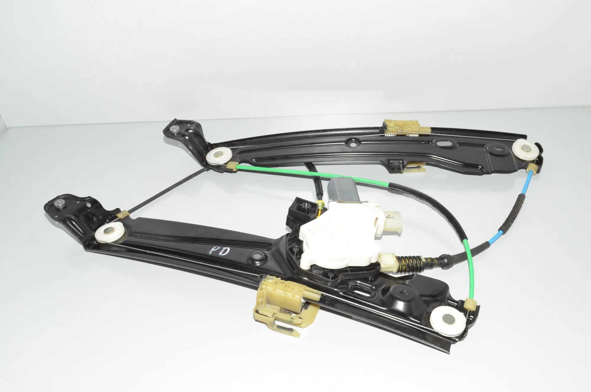Front Right Door Window Regulator – OEM 7248172 · BMW 5 (F10) 530 d 2013 – 4