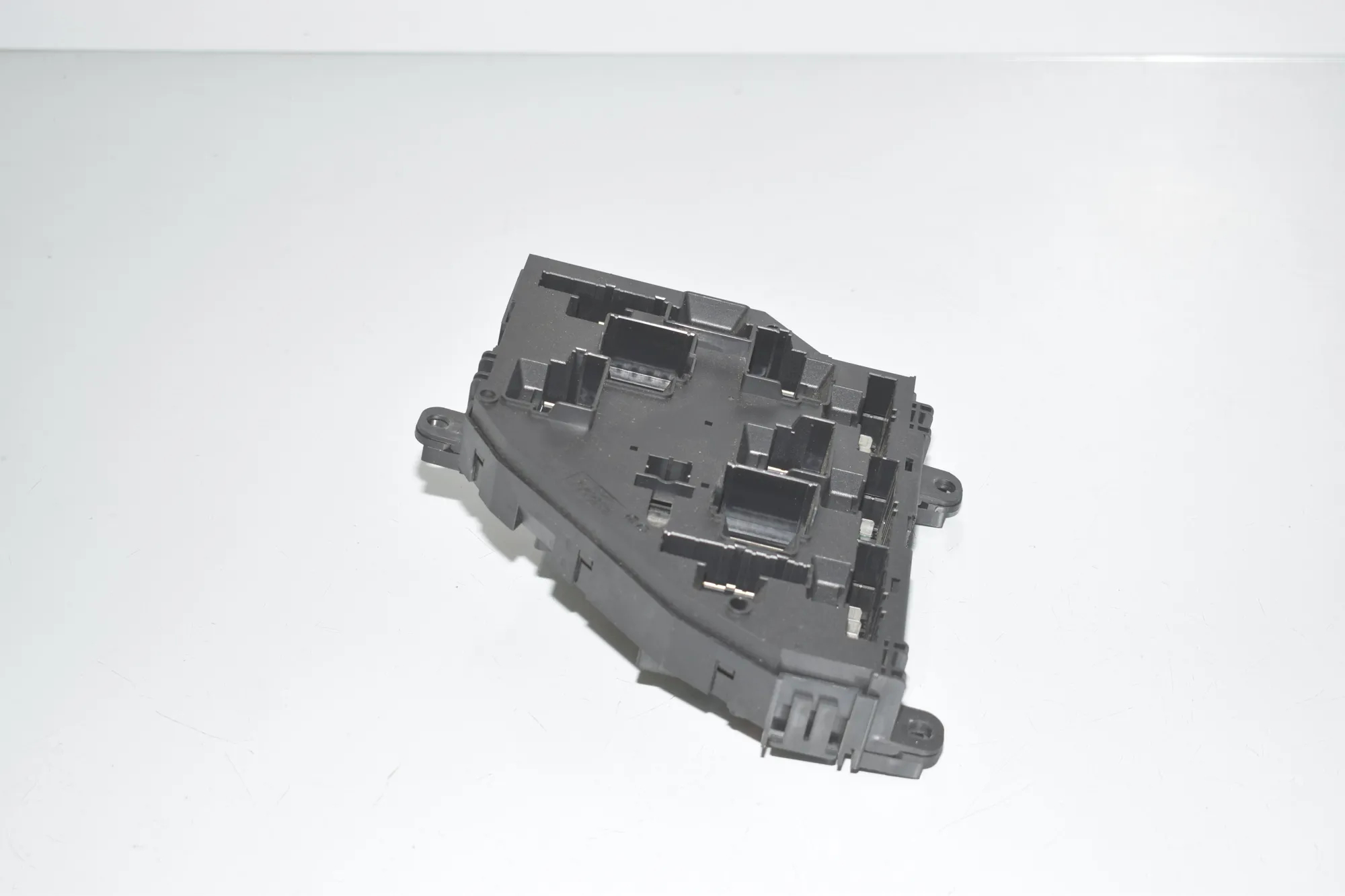 Fuse Box – OEM 9264923 · BMW 5 (F10) 530 d 2013 – 3
