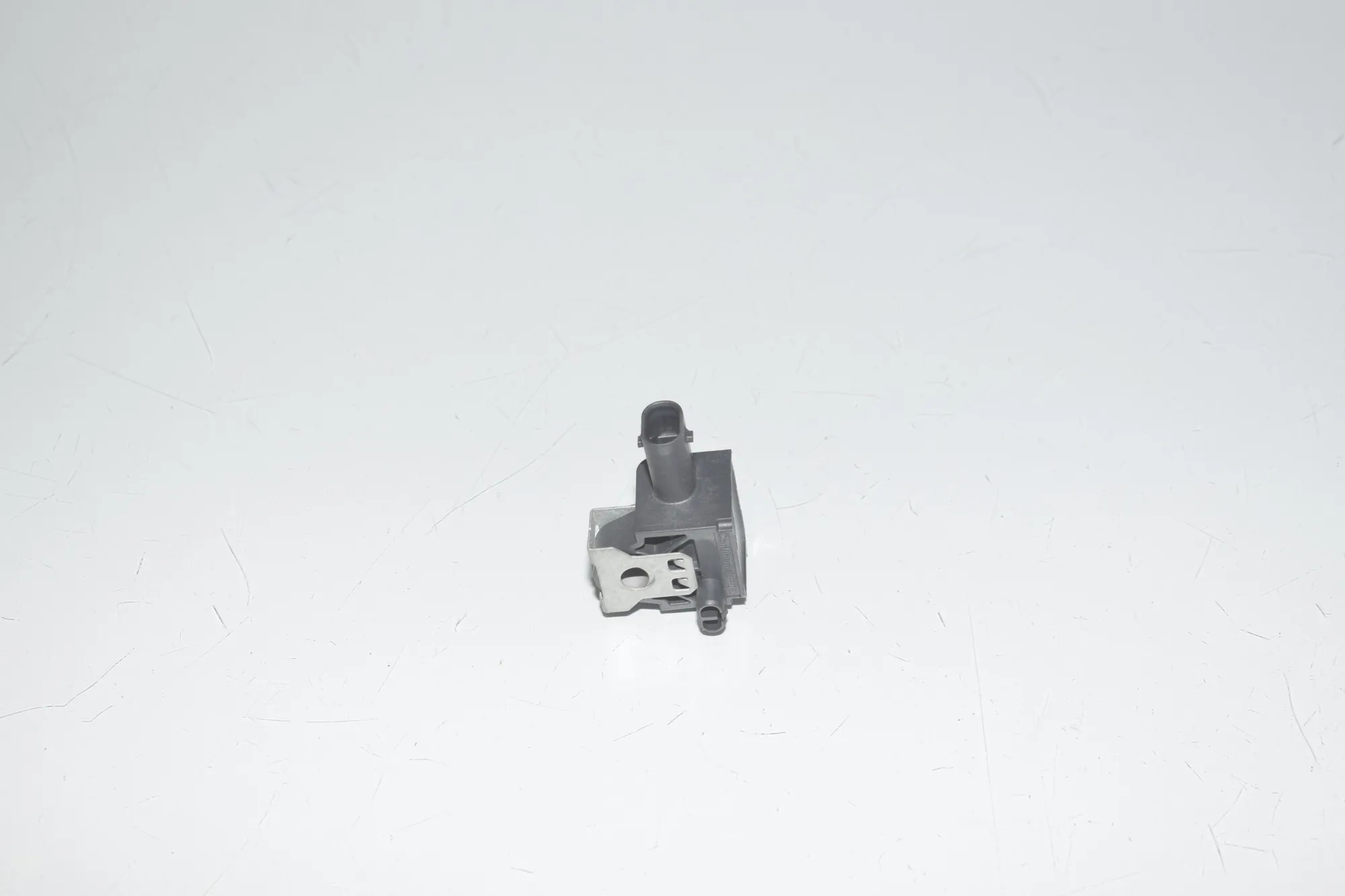 Front Right Impact Sensor – OEM 9224177 · BMW 5 (F10) 530 d 2013 – 3