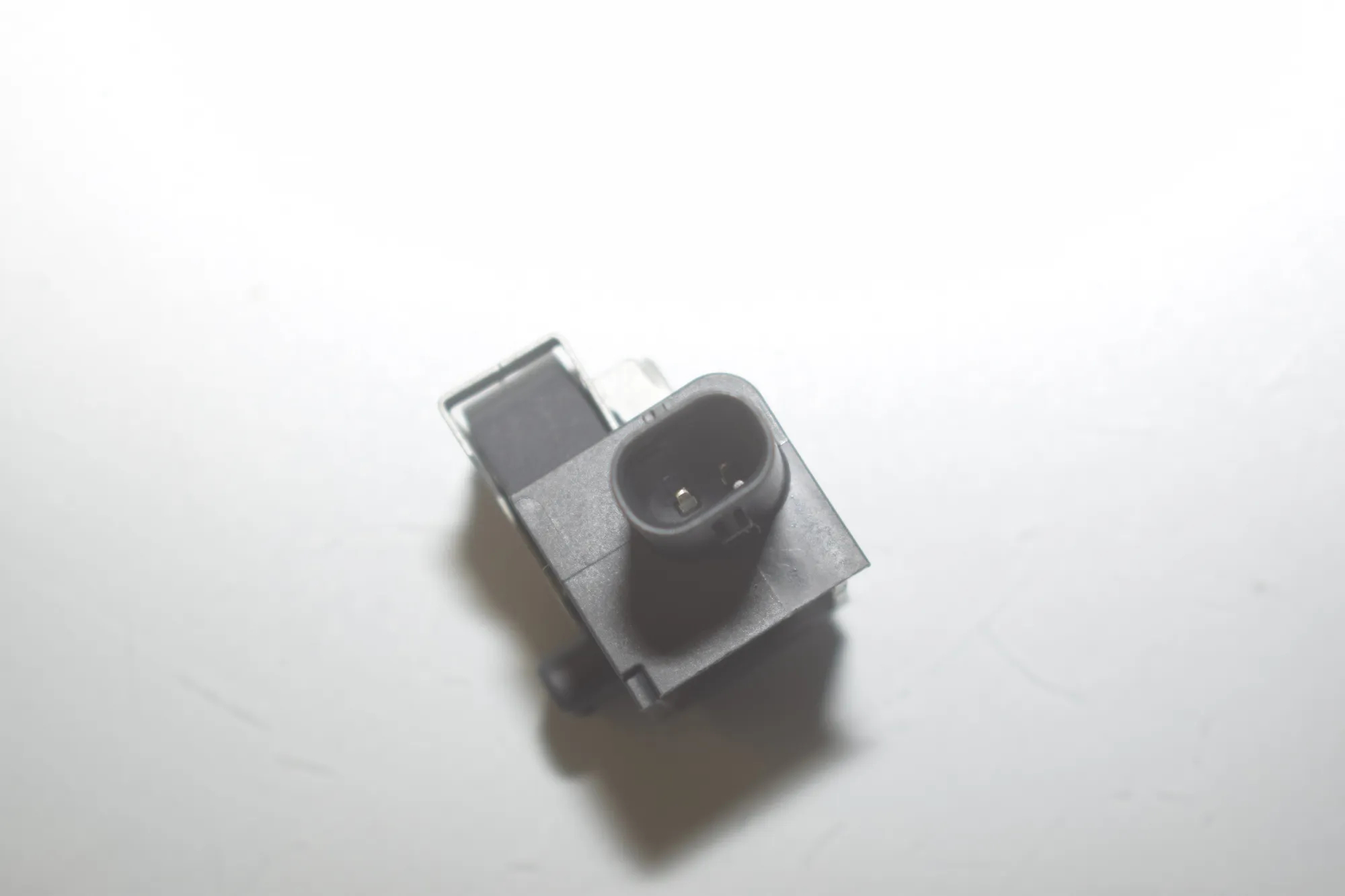 Front Right Impact Sensor – OEM 9224177 · BMW 5 (F10) 530 d 2013 – 4