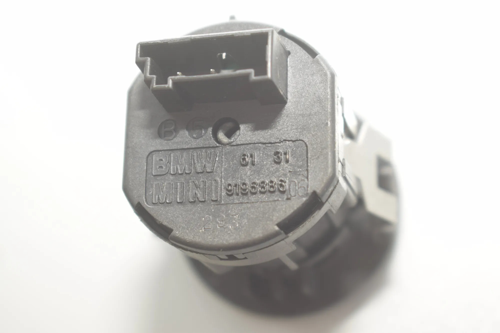 SRS Switch – OEM 9196886 · BMW 5 (F10) 530 d 2013 – 5