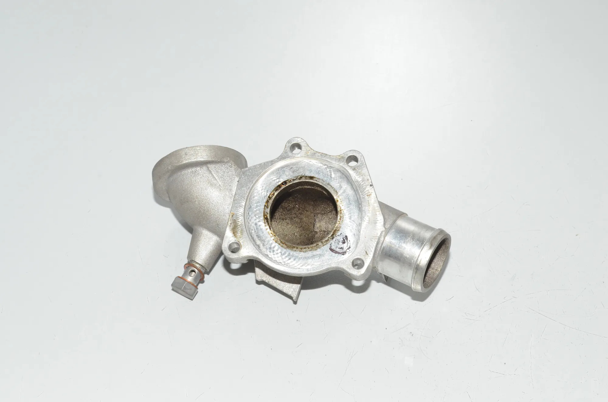 Other Engine Compartment Parts – OEM 8575486 · BMW X7 (G07) BMW X7 (G07) xDrive M 50 D 2019 – 4