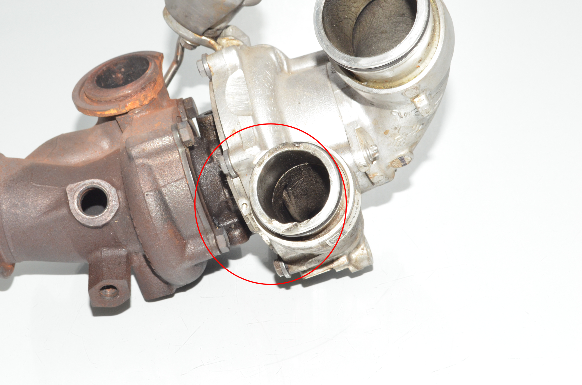 Turbocharger – OEM 8575476 · BMW X7 (G07) BMW X7 (G07) xDrive M 50 D 2019 – 9