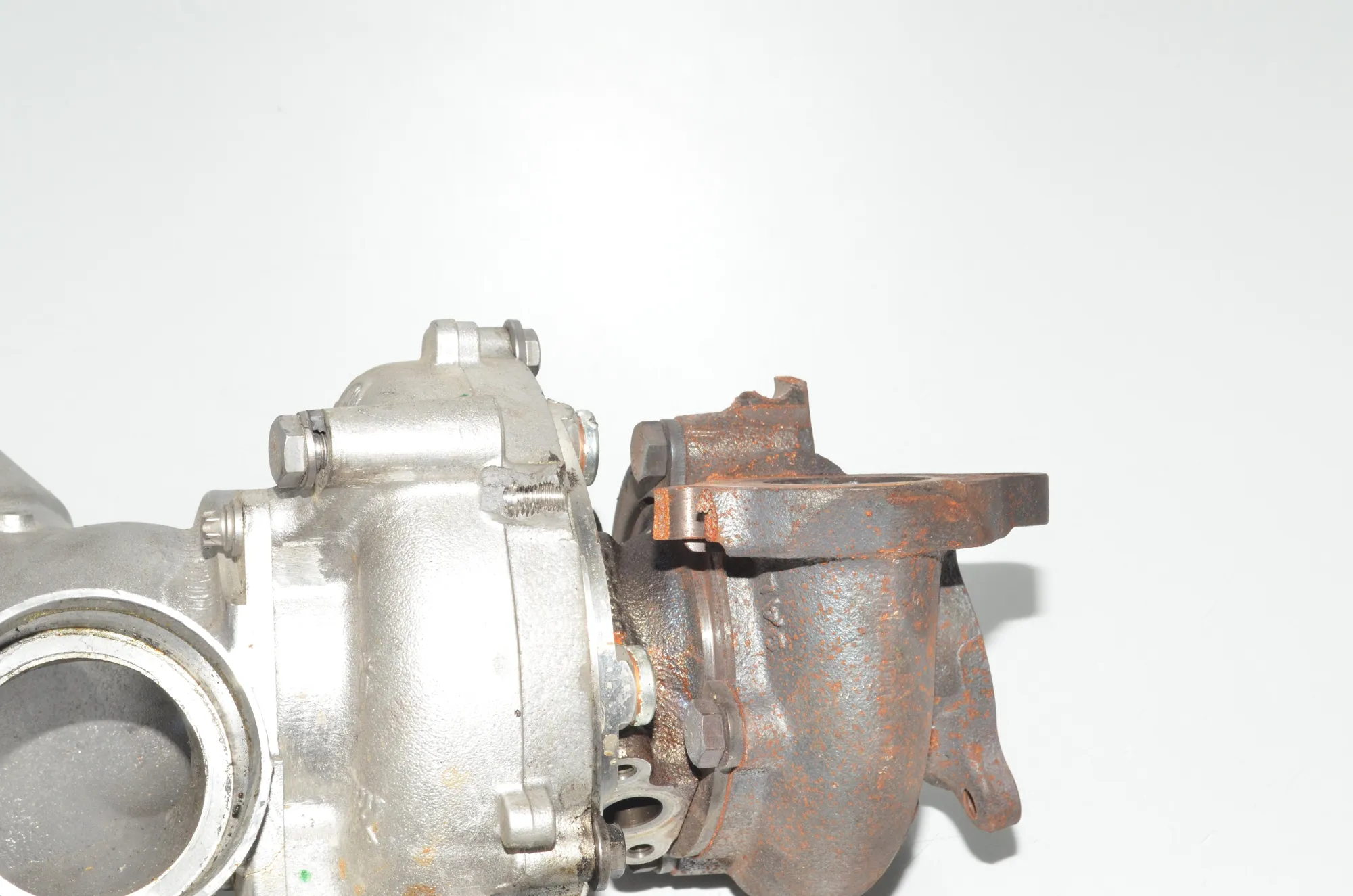 Turbocharger – OEM 8575478 · BMW X7 (G07) BMW X7 (G07) xDrive M 50 D 2019 – 9