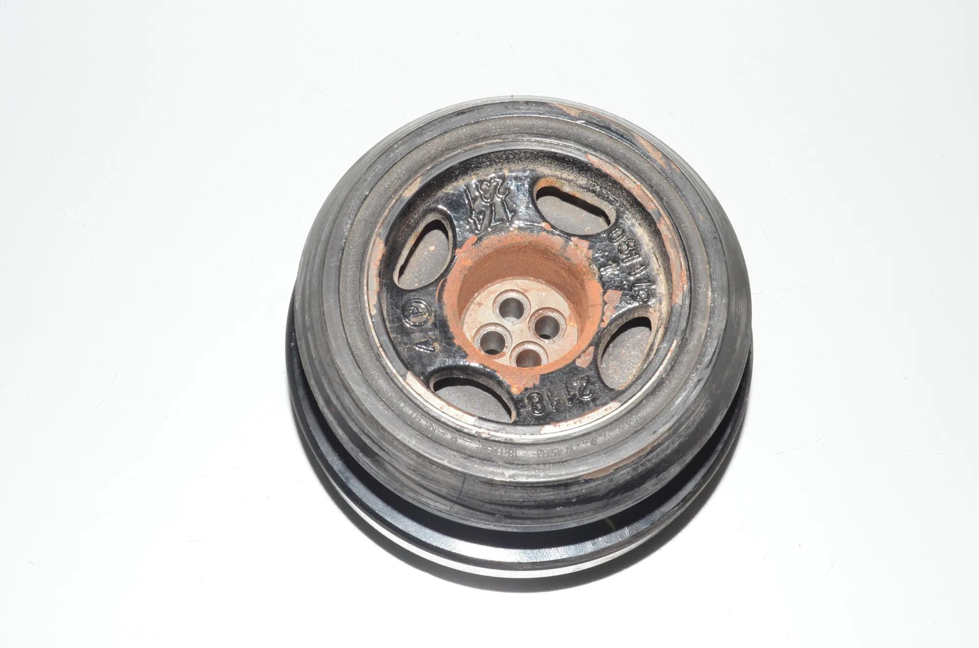 Crankshaft Pulley – OEM 8477604 · BMW X7 (G07) BMW X7 (G07) xDrive M 50 D 2019 – 2