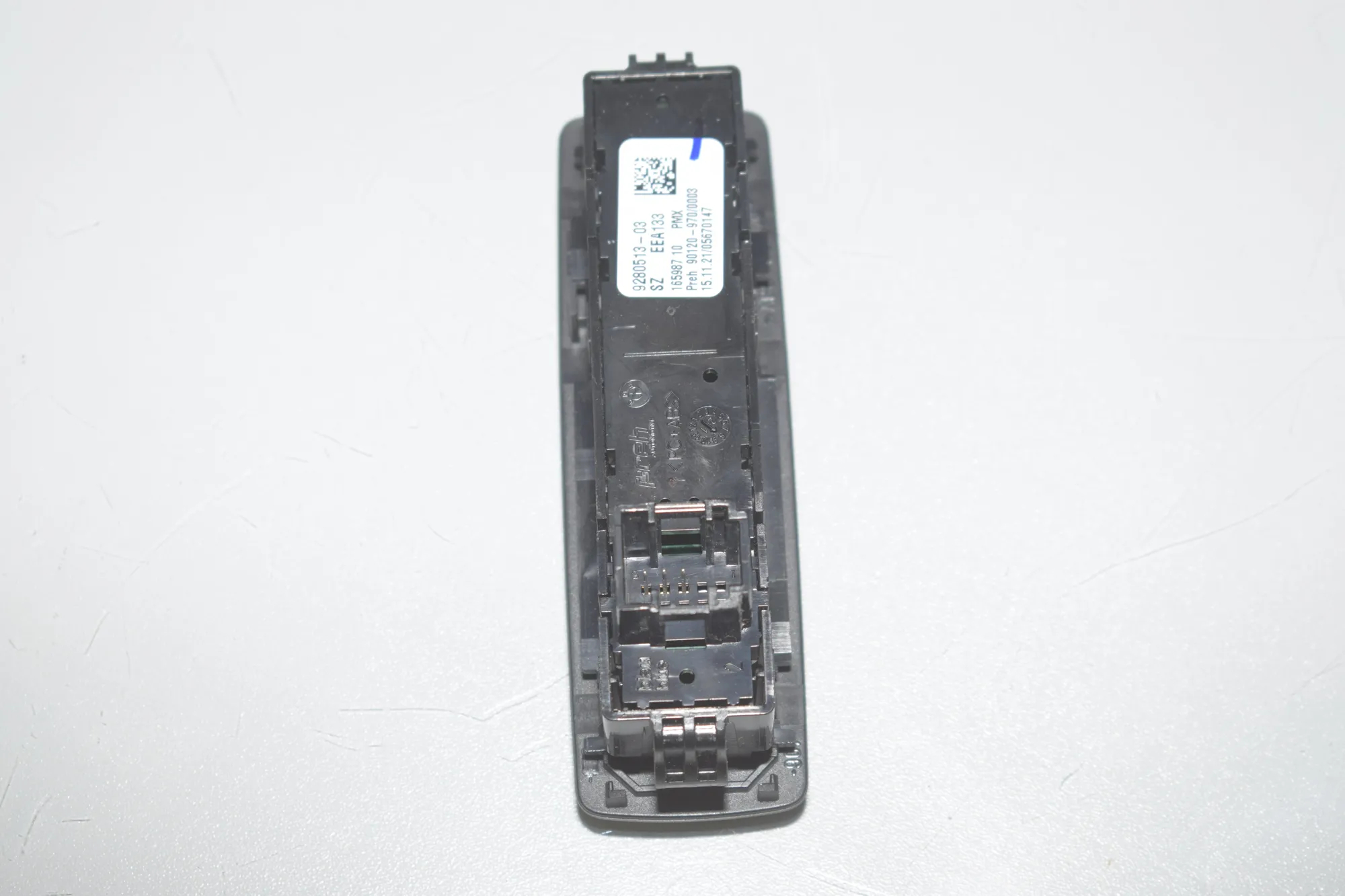 Button Switch Panel – OEM 9280513 · BMW i3 (I01) BMW i3 (I01) Hybrid 2020 – 4