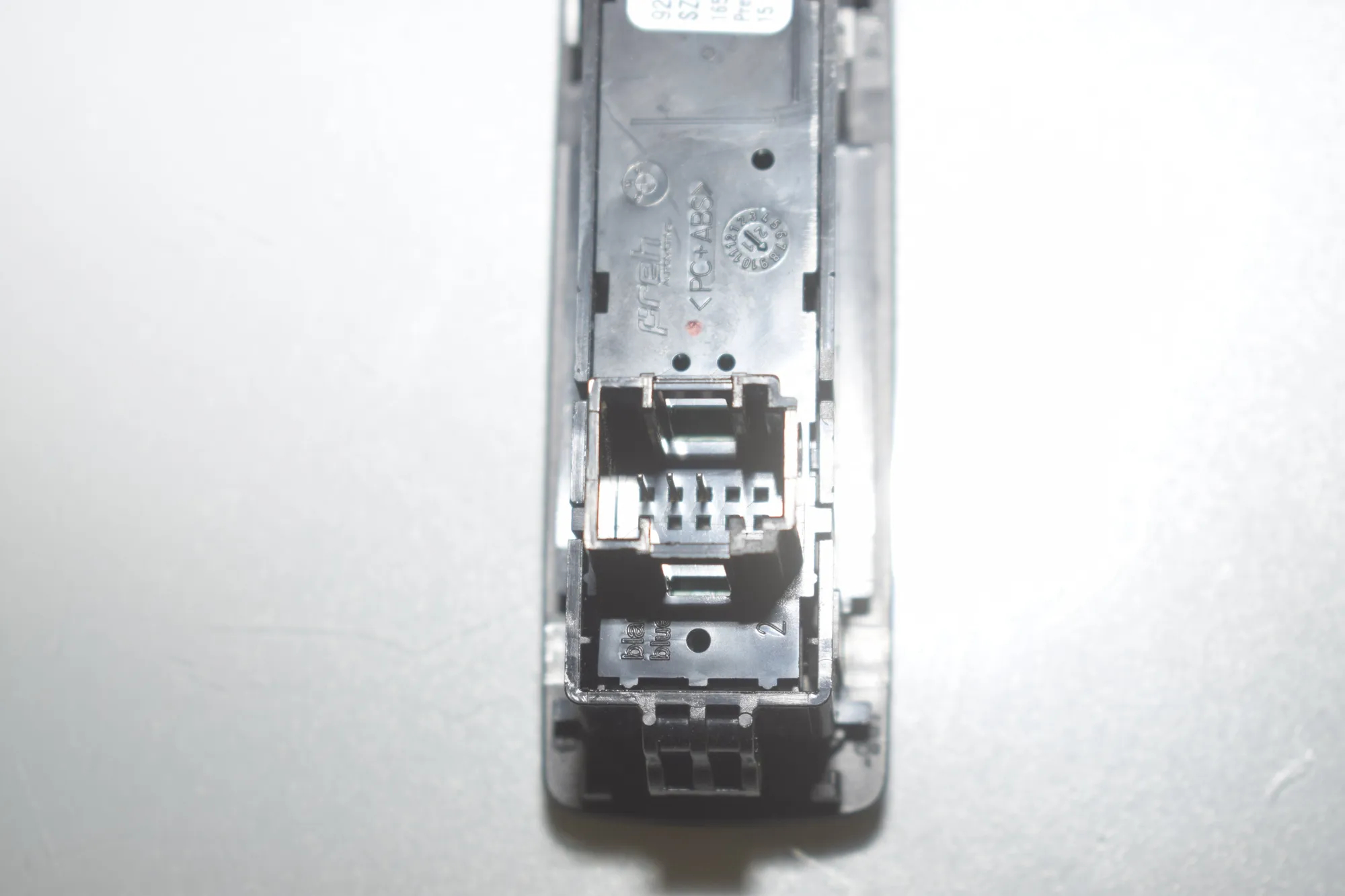 Button Switch Panel – OEM 9280513 · BMW i3 (I01) BMW i3 (I01) Hybrid 2020 – 5