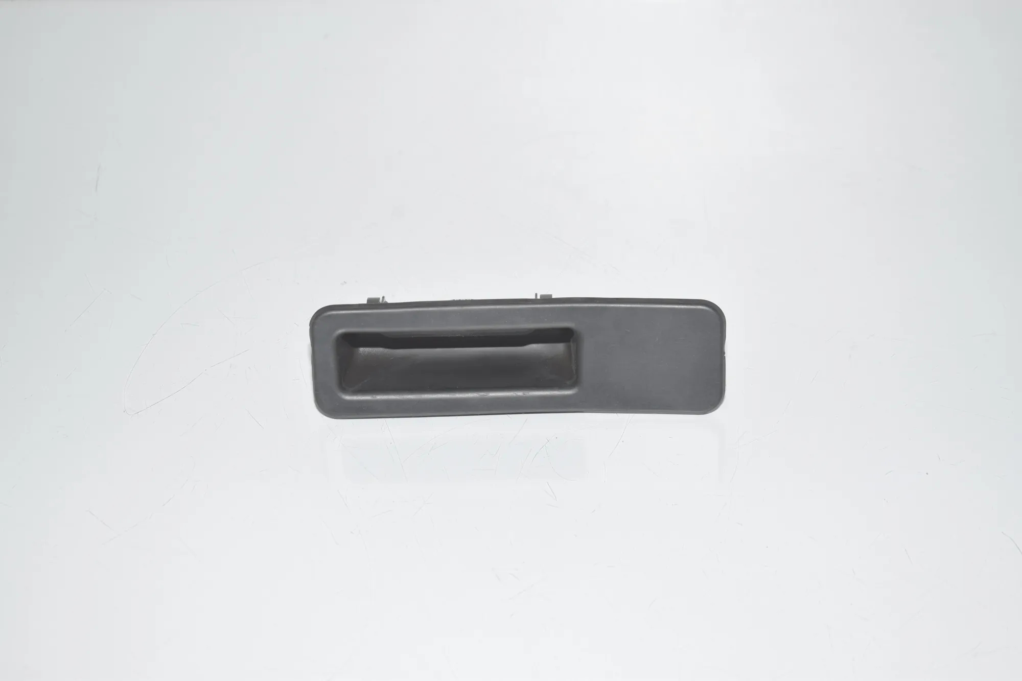 Tailgate Bootlid Handle – OEM 7405633 · BMW 3 (G20, G28) BMW 3 (G20, G28) 3 (G20) 320 d xDrive 2020