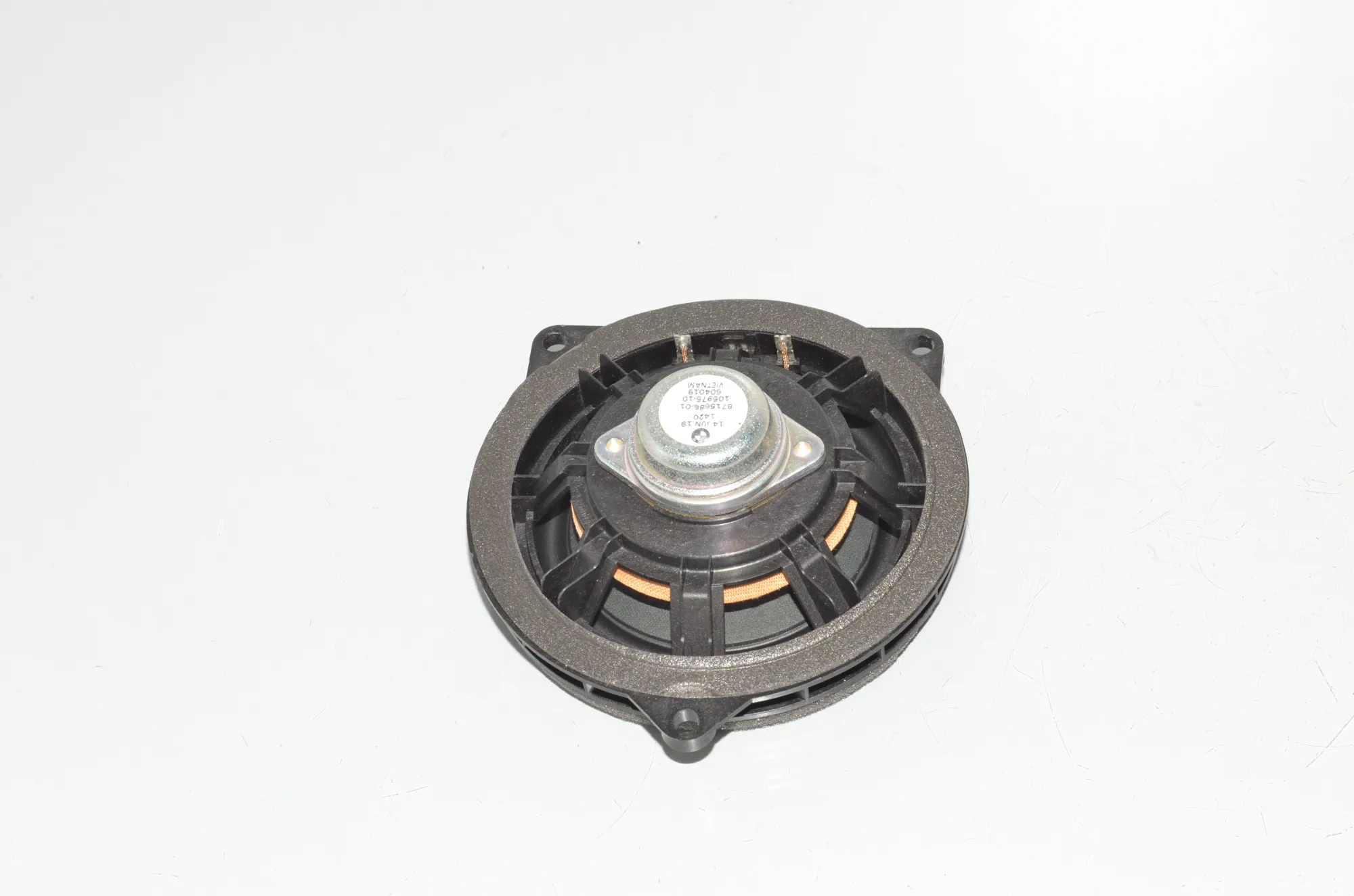 Front Left Door Speaker – OEM 8715686 · BMW 2 Gran Tourer (F46) 218 d 2019 – 3