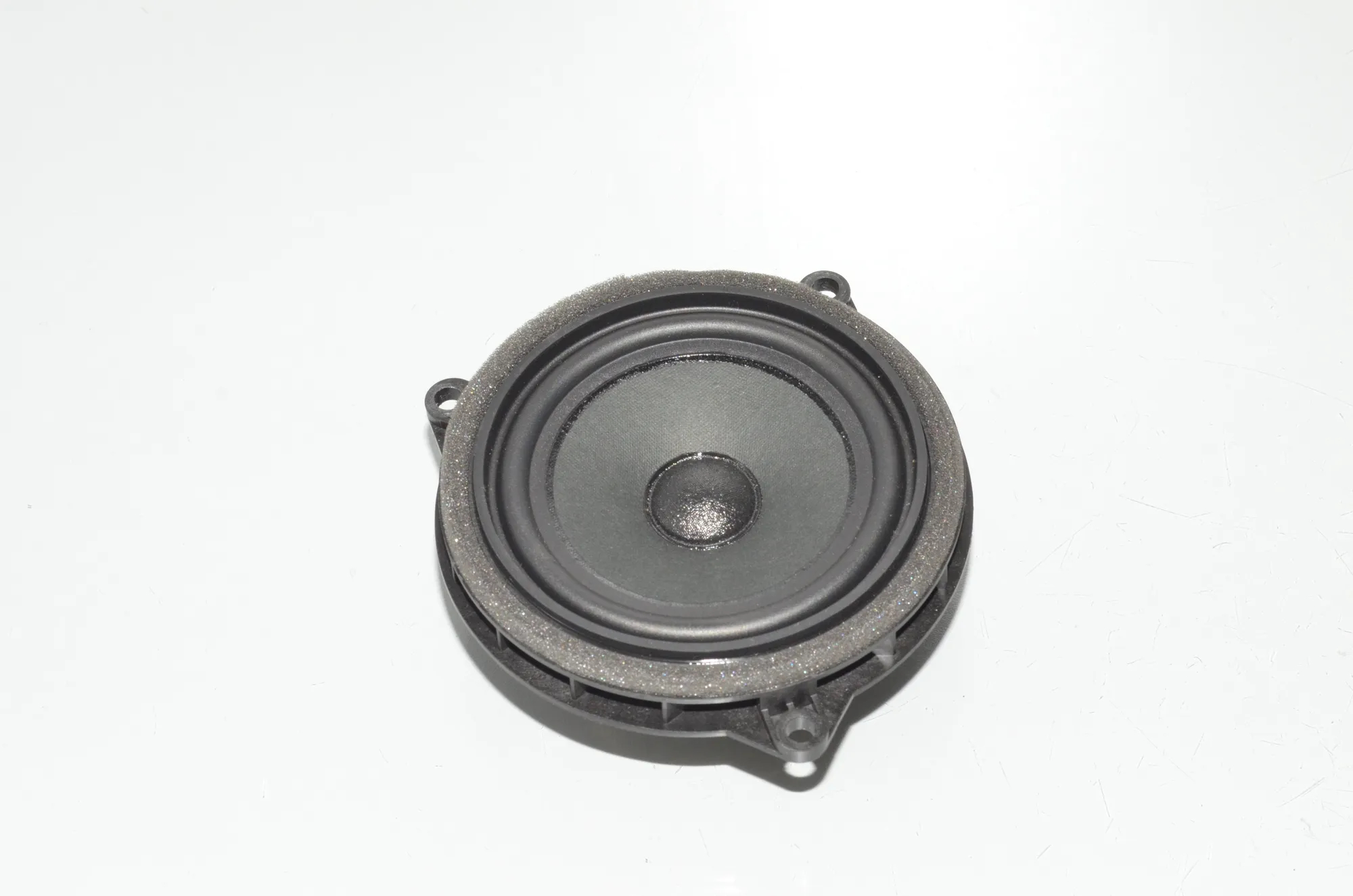 Front Left Door Speaker – OEM 8715686 · BMW 2 Gran Tourer (F46) 218 d 2019