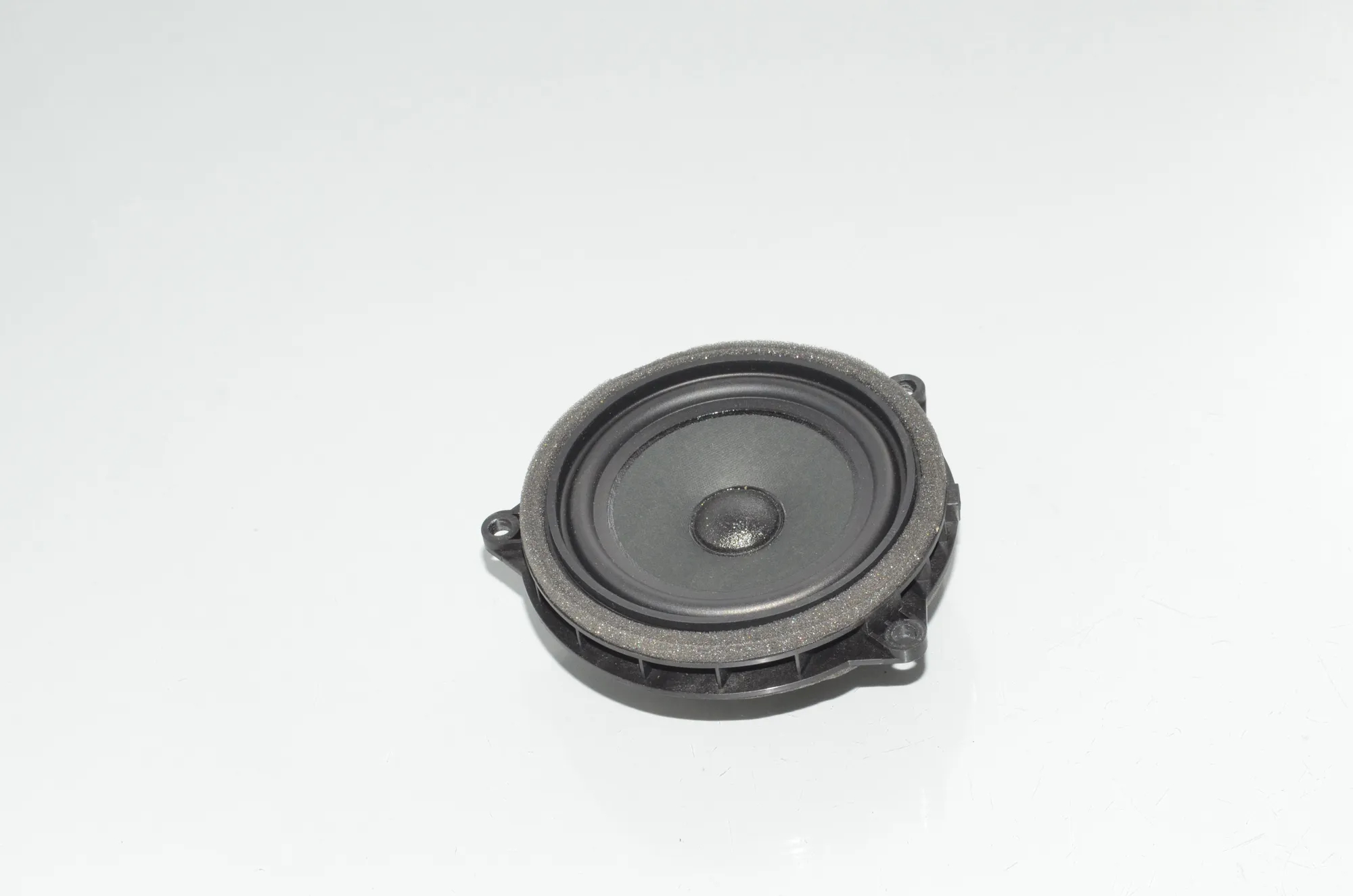 Front Left Door Speaker – OEM 8715686 · BMW 2 Gran Tourer (F46) 218 d 2019 – 2