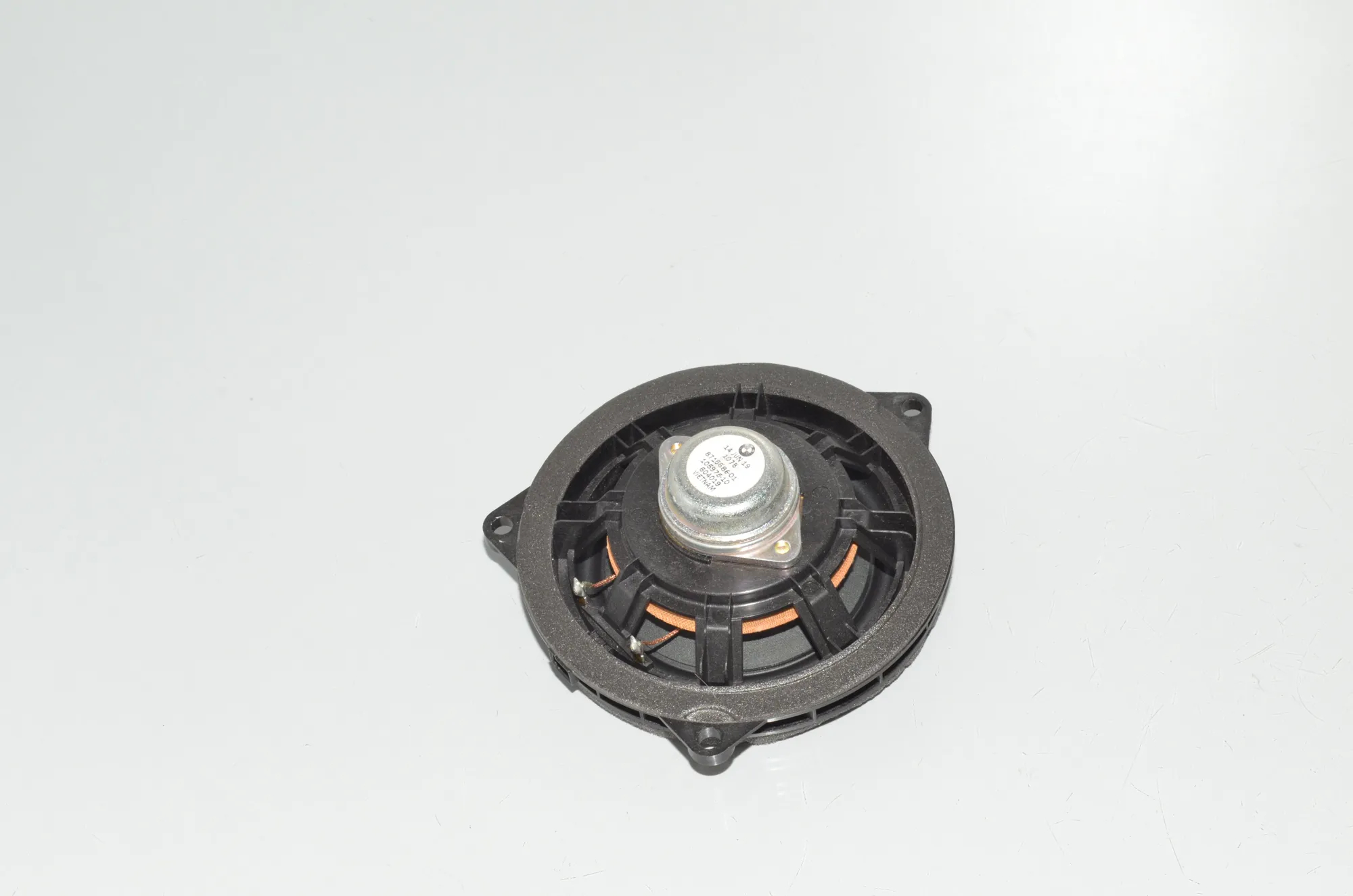Front Right Door Speaker – OEM 8715686 · BMW 2 Gran Tourer (F46) 218 d 2019 – 3
