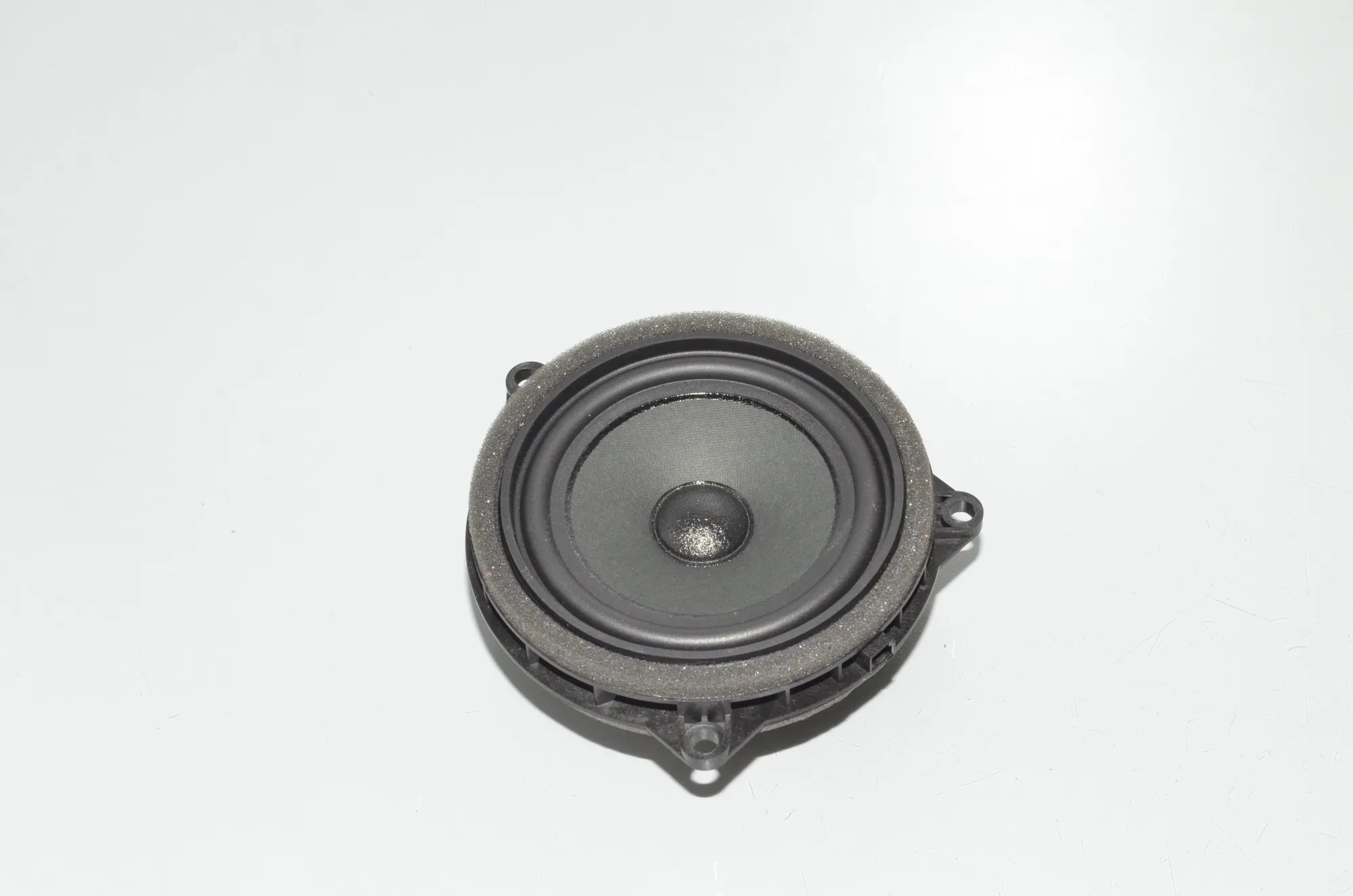 Front Right Door Speaker – OEM 8715686 · BMW 2 Gran Tourer (F46) 218 d 2019