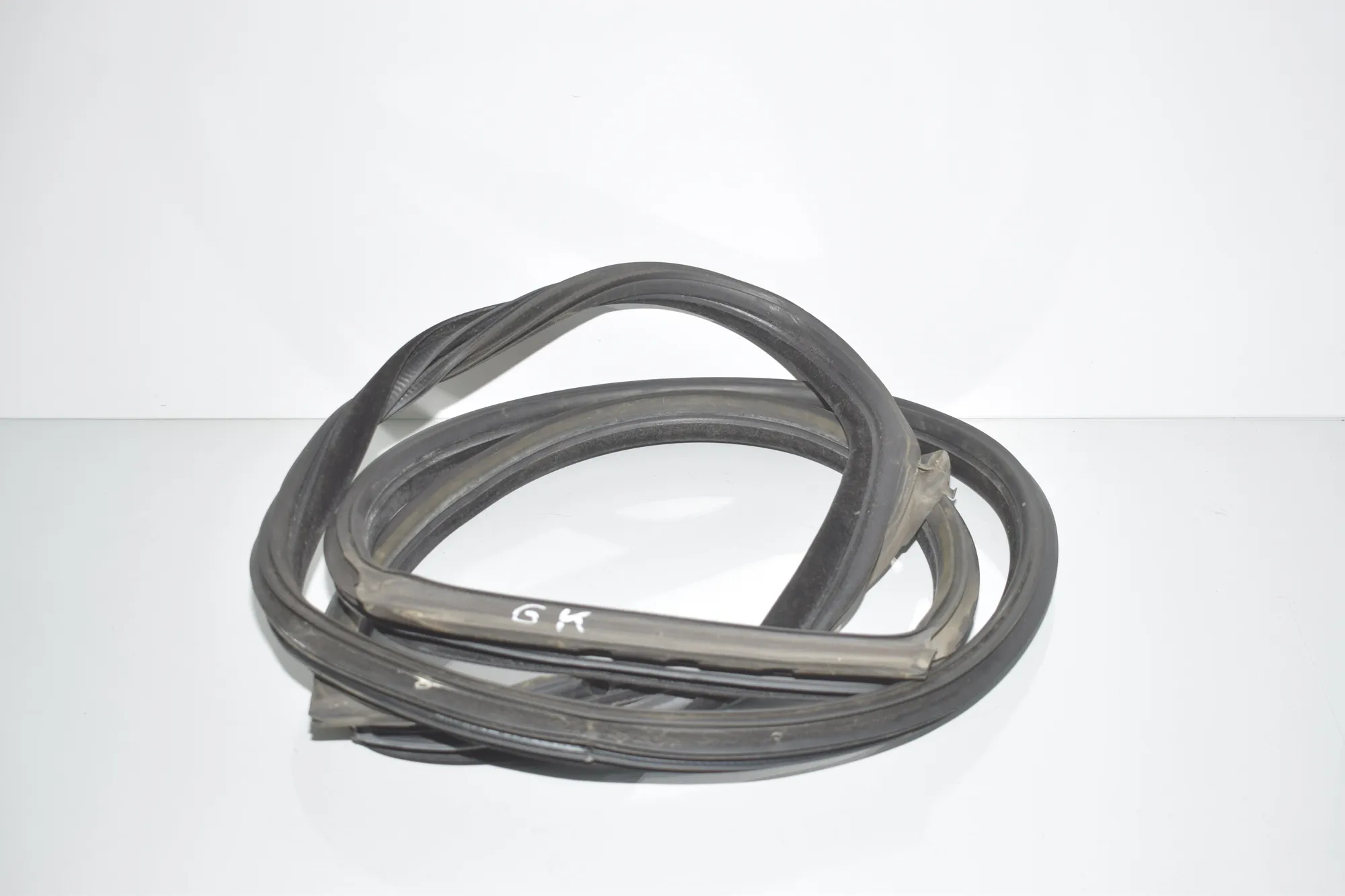 Rear Left Door Seal Rubber – OEM 7196389 · BMW 5 Gran Turismo (F07) 530 d 2010