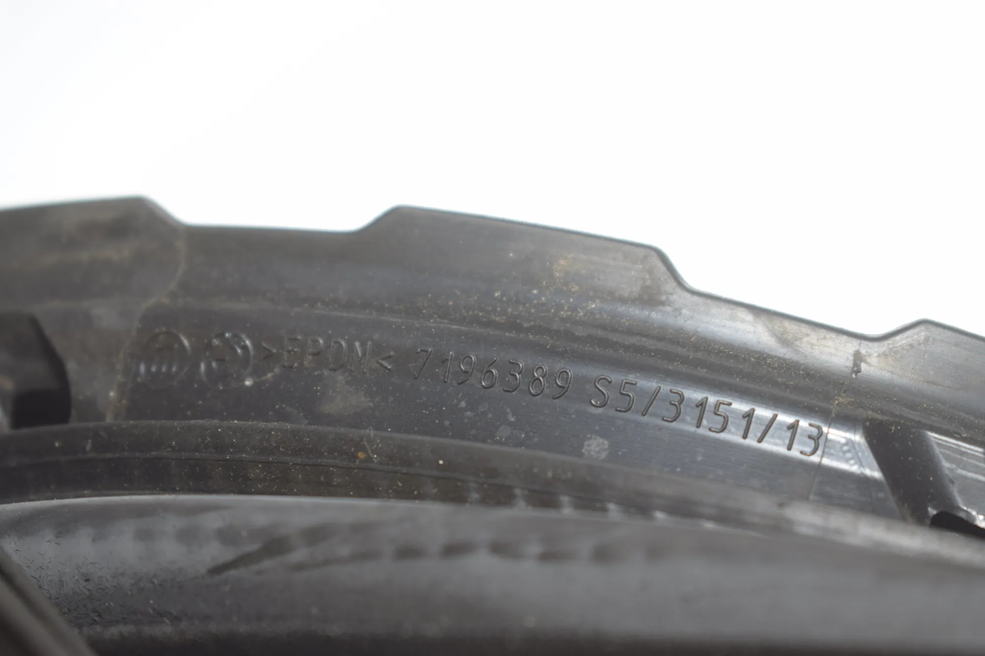 Rear Left Door Seal Rubber – OEM 7196389 · BMW 5 Gran Turismo (F07) 530 d 2010 – 5
