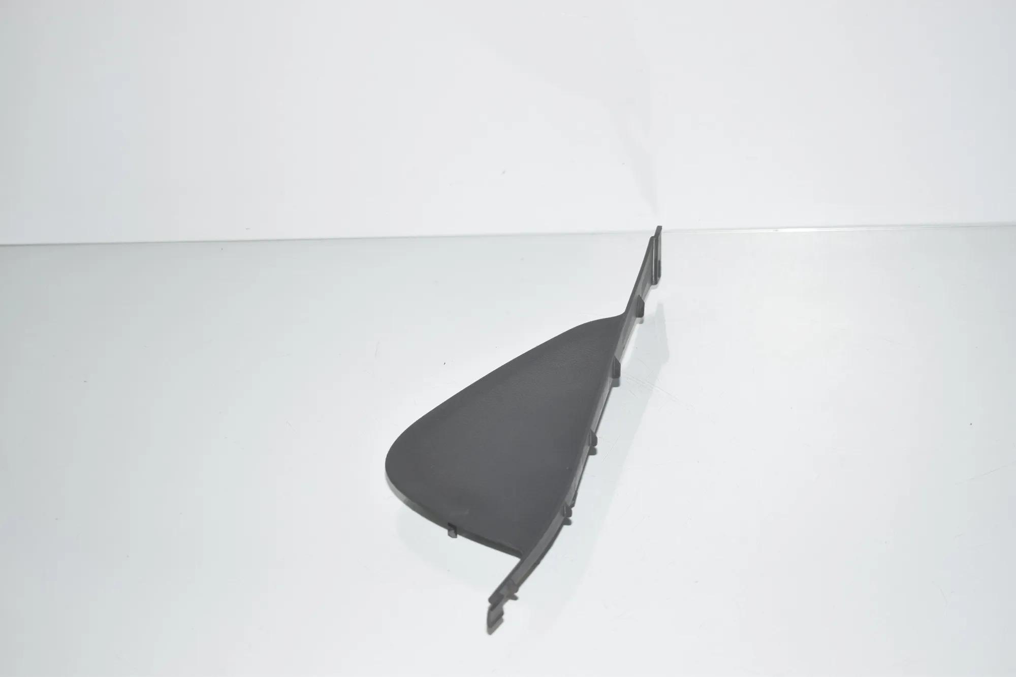 Dashboard Side Trim – OEM 9142543 · BMW 5 Gran Turismo (F07) 530 d 2010 – 4