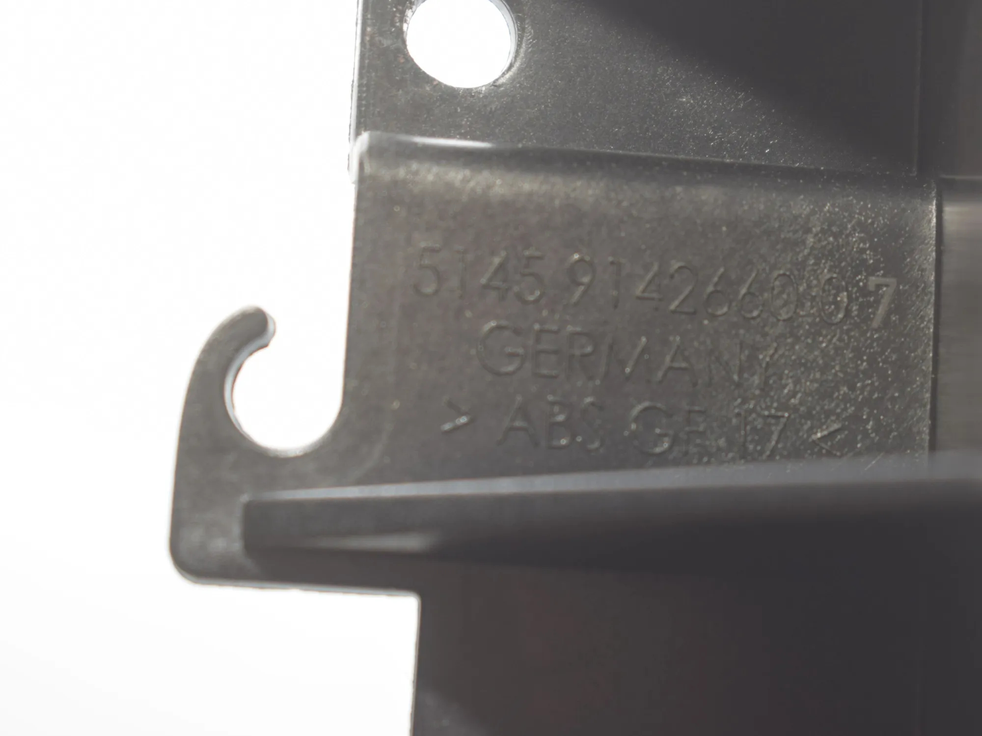 Bracket – OEM 9142660 · BMW 5 Gran Turismo (F07) 530 d 2010 – 5