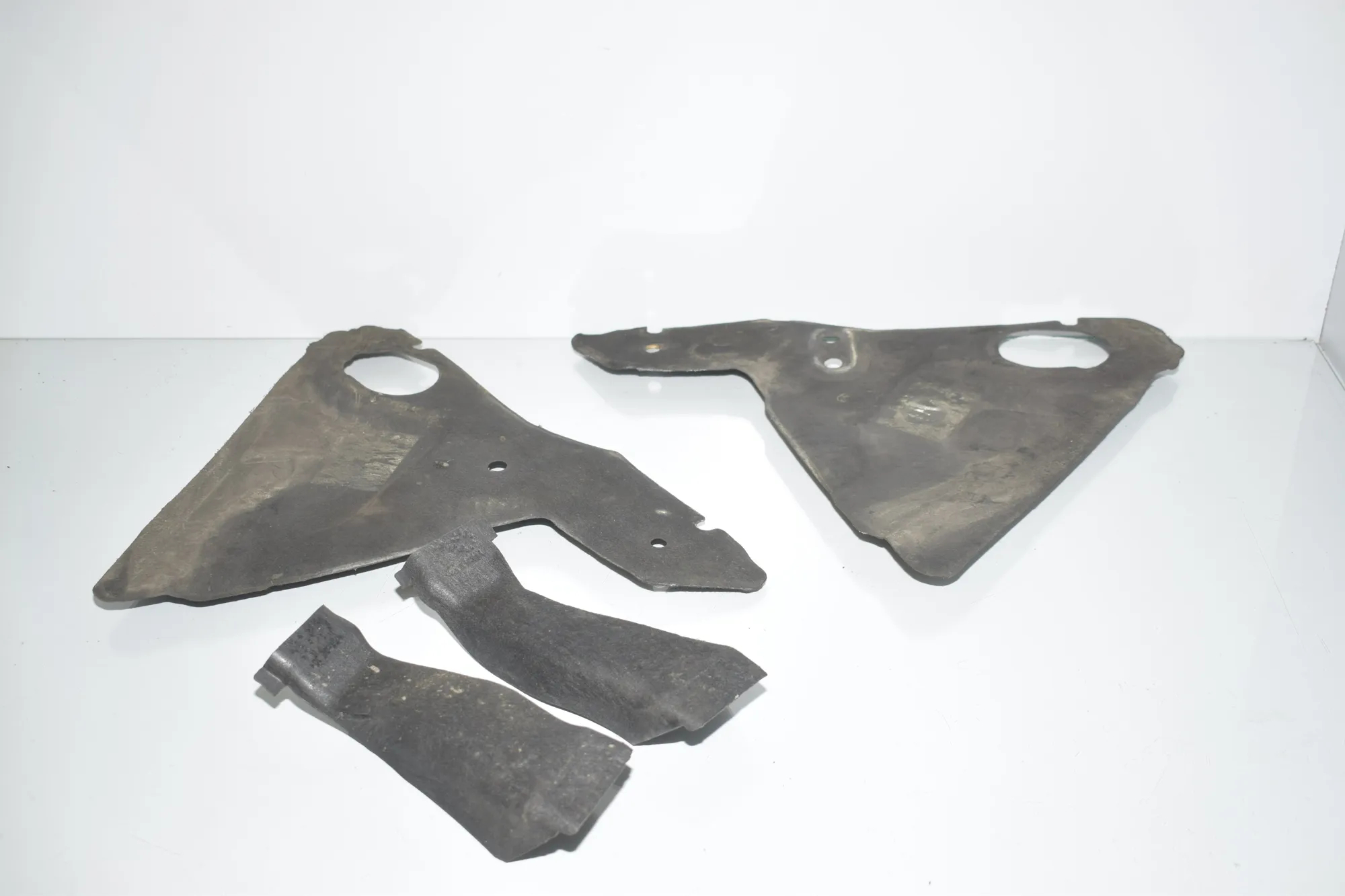 Sound Insulation – OEM 9138481 · BMW 5 Gran Turismo (F07) 530 d 2010 – 3