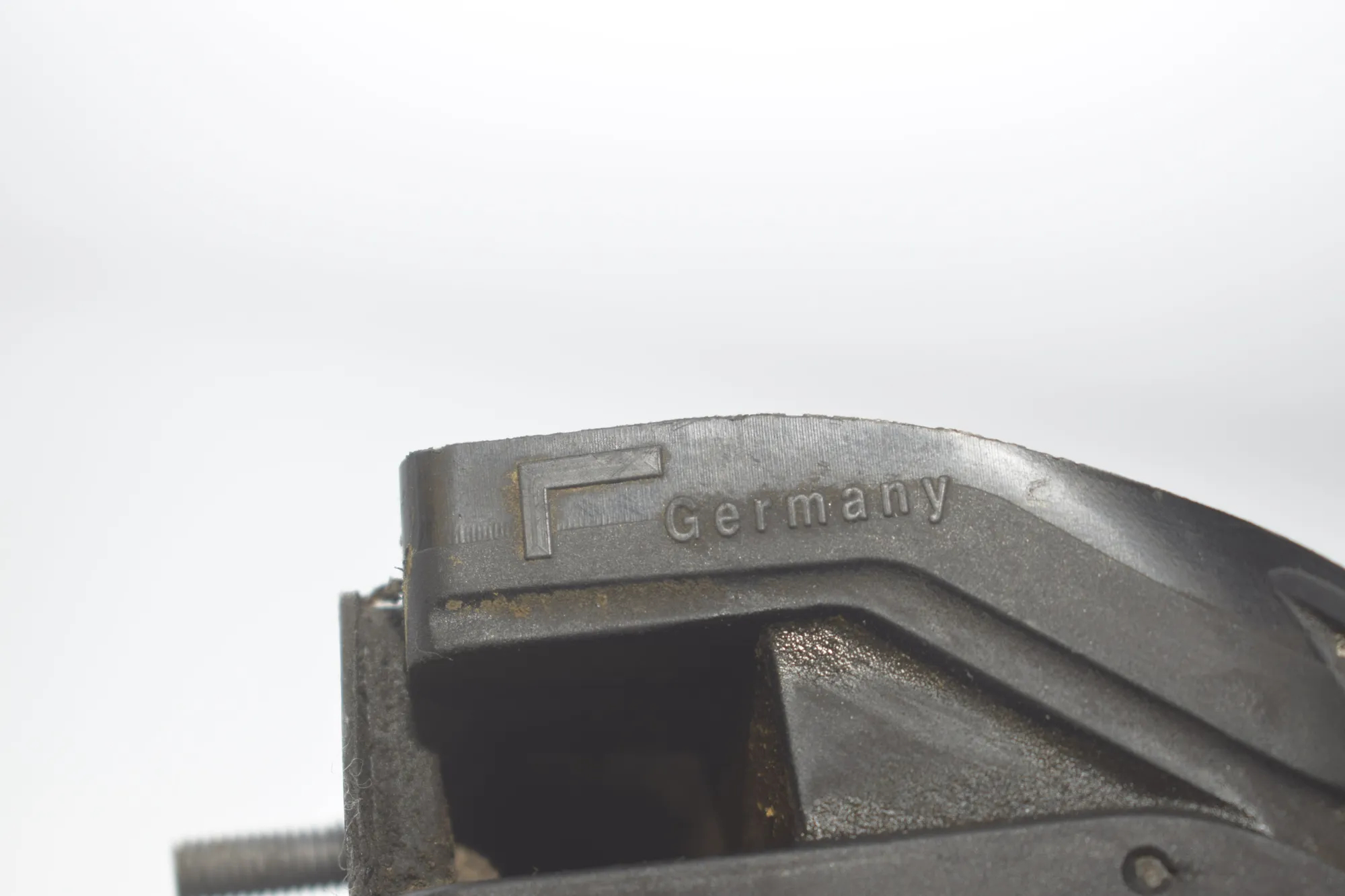 Other Body Parts – OEM 7237873 · BMW 5 Gran Turismo (F07) 530 d 2010 – 4