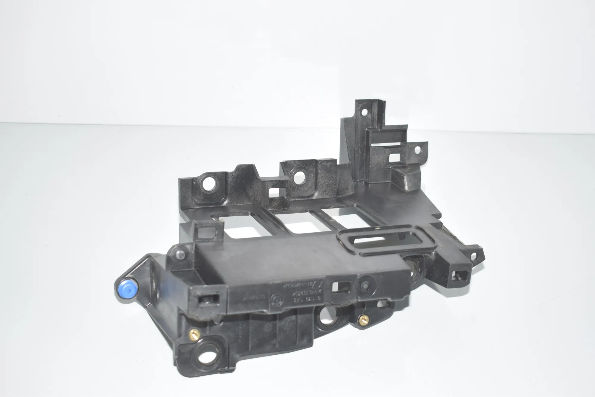 Other Body Parts – OEM 9139173 · BMW 5 Gran Turismo (F07) 530 d 2010 – 3