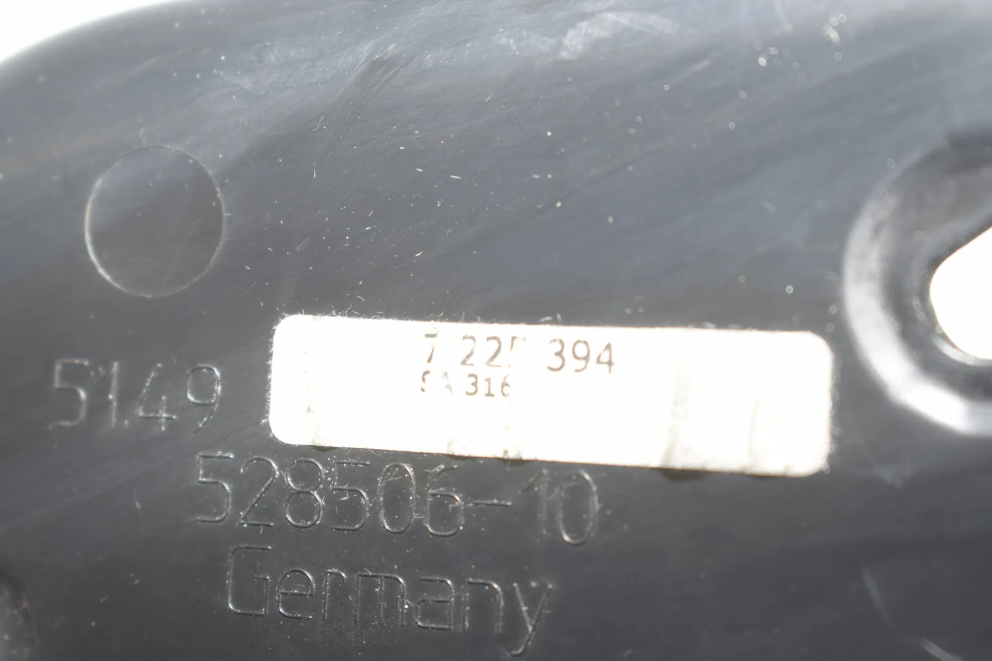 Other Body Parts – OEM 7225394 · BMW 5 Gran Turismo (F07) 530 d 2010 – 6