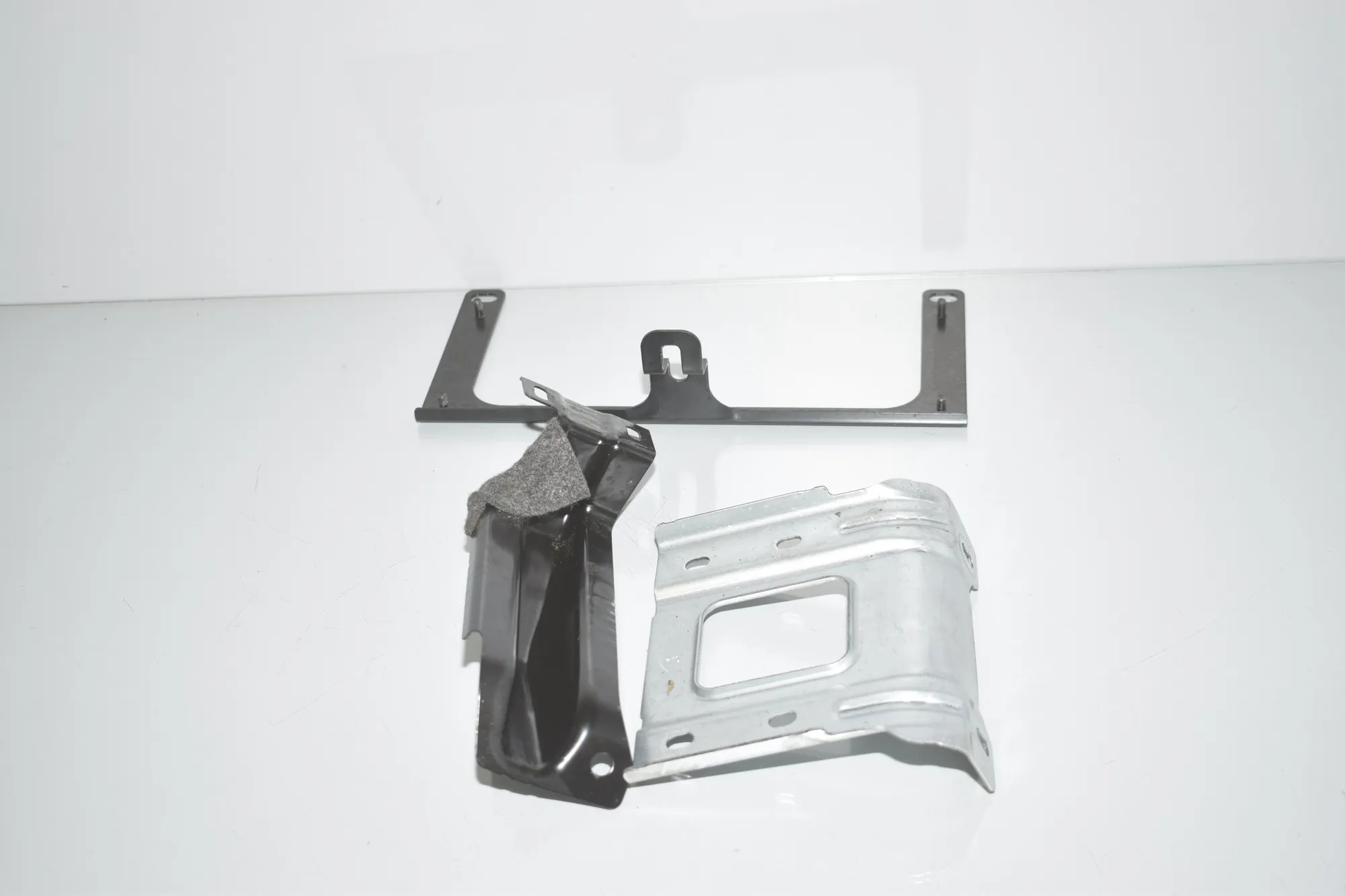 Bracket – OEM 9160151 · BMW 5 Gran Turismo (F07) 530 d 2010 – 2