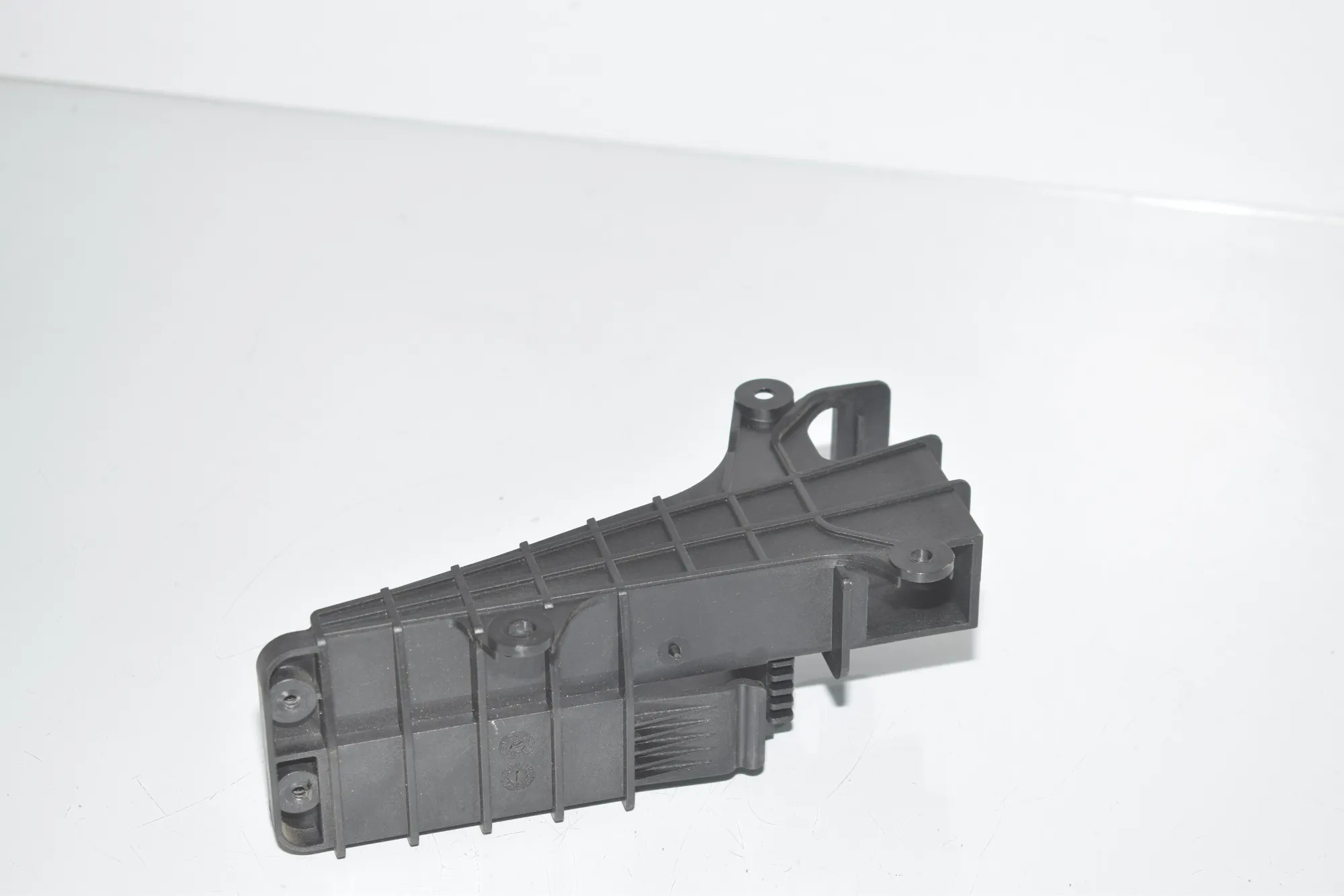 Bracket – OEM 9144253 · BMW 5 Gran Turismo (F07) 530 d 2010 – 4